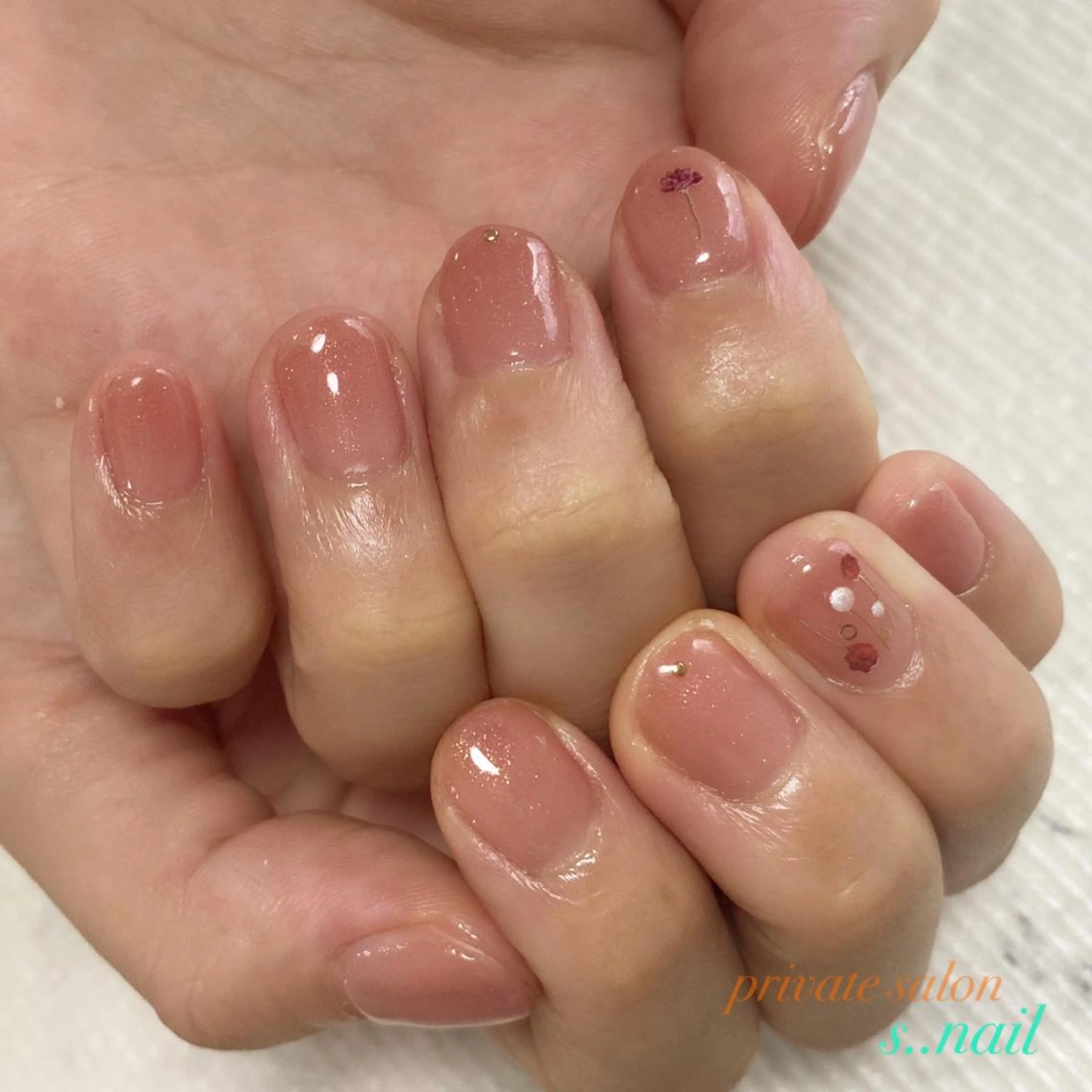 ネイル ラメ(グリッター) ワンカラーネイル ハンドネイル フットネイル s..nail / MORITAのネイルデザイン