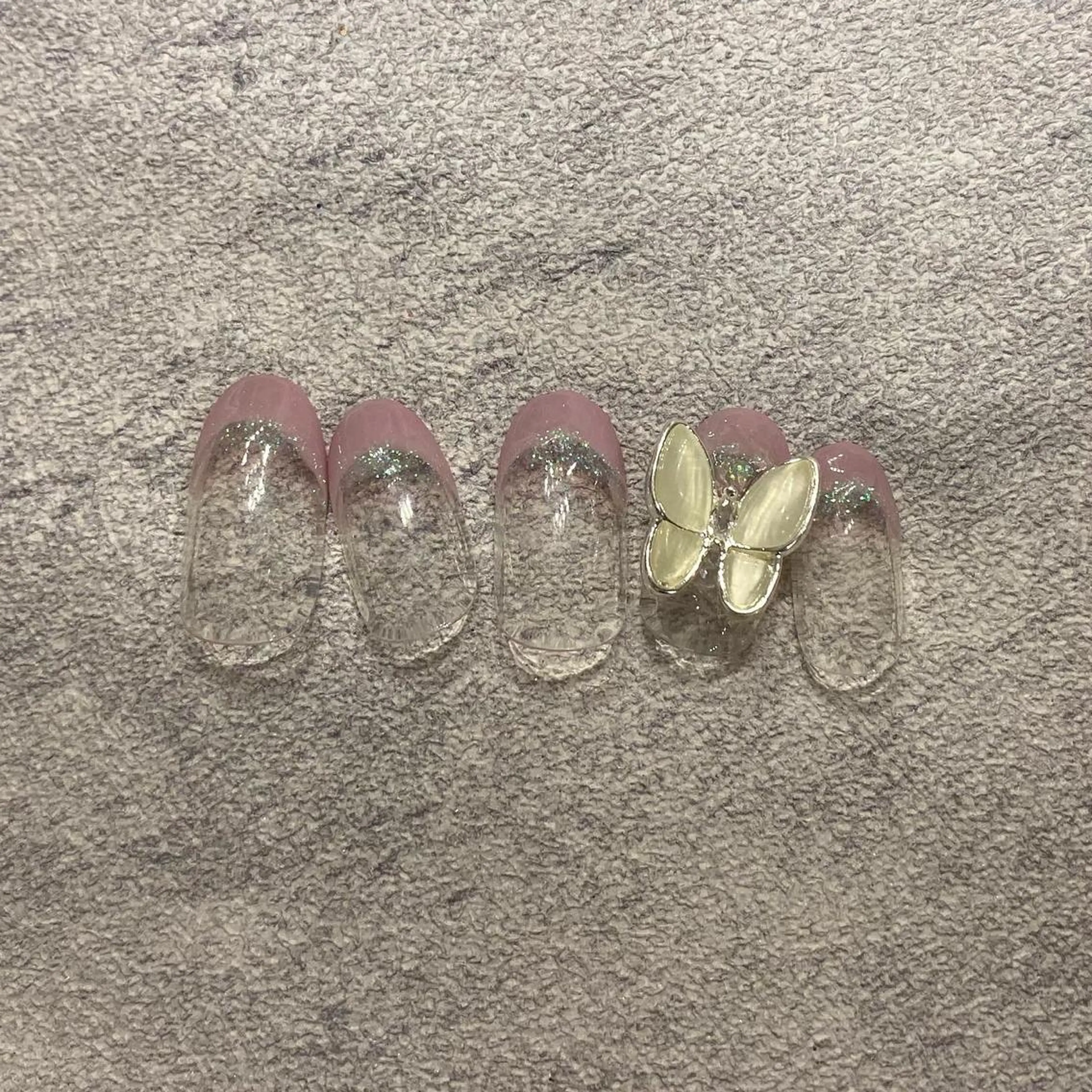 ネイル オーロラネイル キラキラネイル ロングネイル ミラーネイル ニュアンスネイル mermooi所属・melumooi nailのネイルデザイン