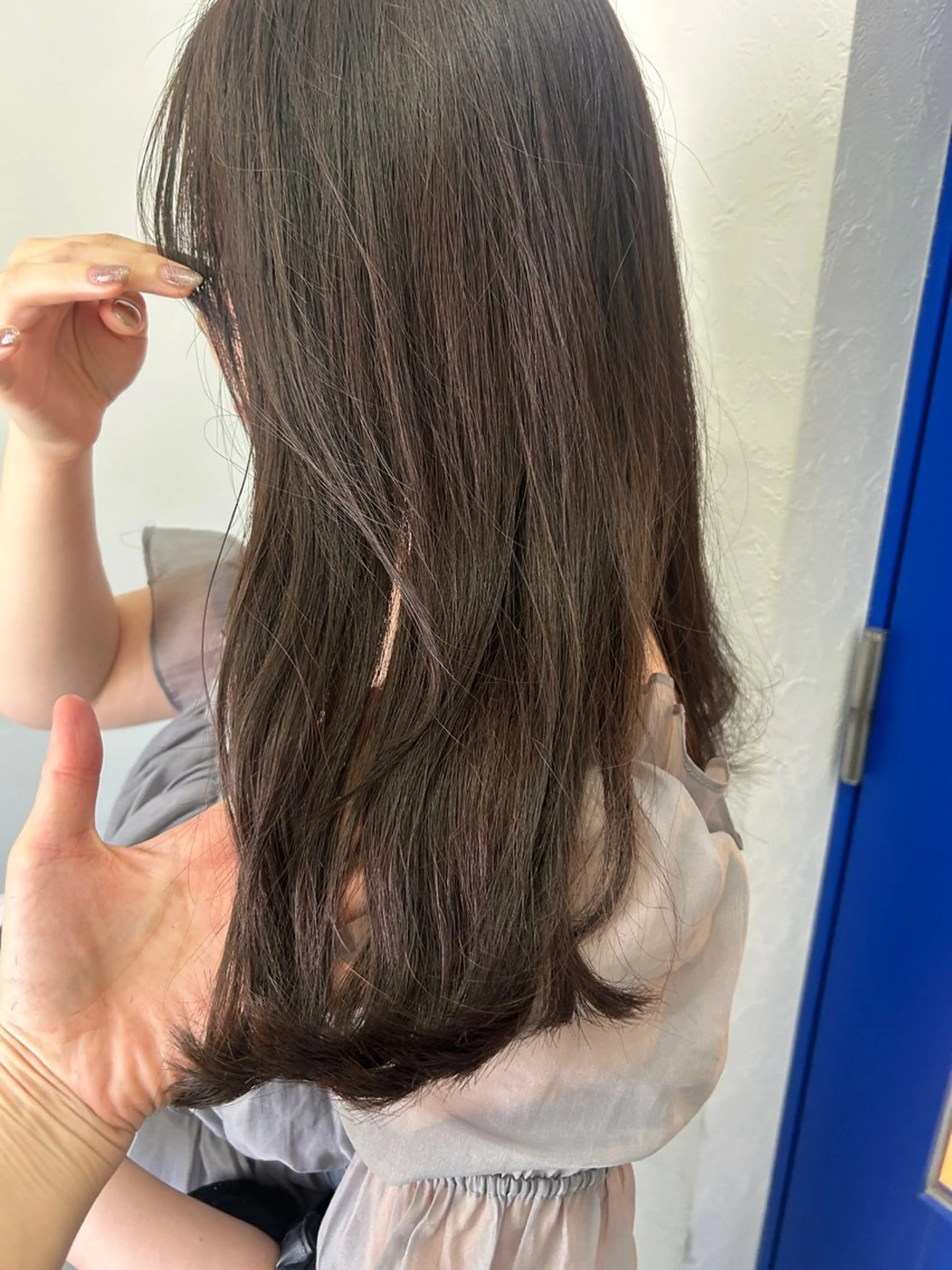 セミロング カラー 久木原 ゆりのヘアスタイル
