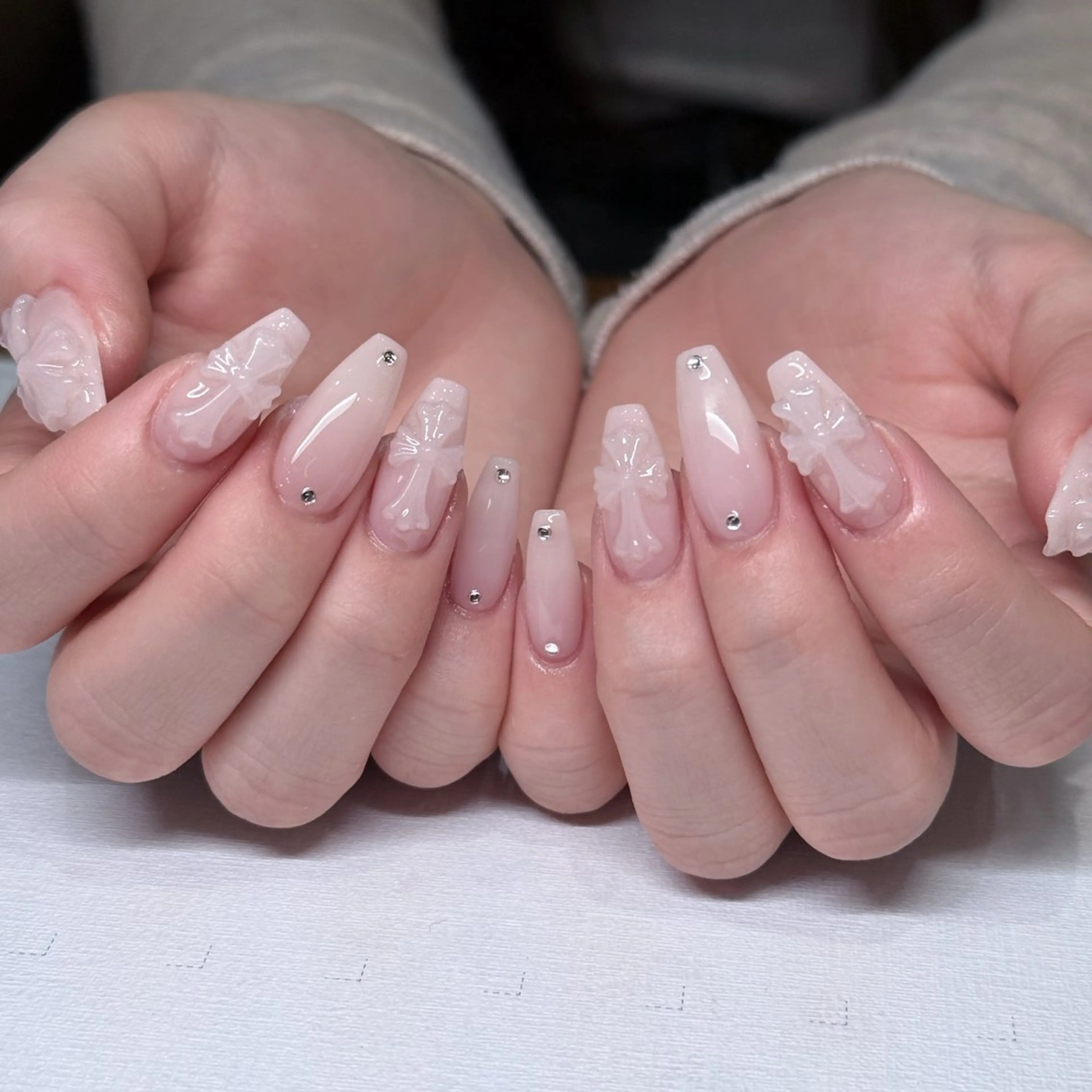 ネイル オーロラネイル ブルー チークネイル フットネイル フレンチネイル ハンドネイル JAN 168 池袋のネイルデザイン