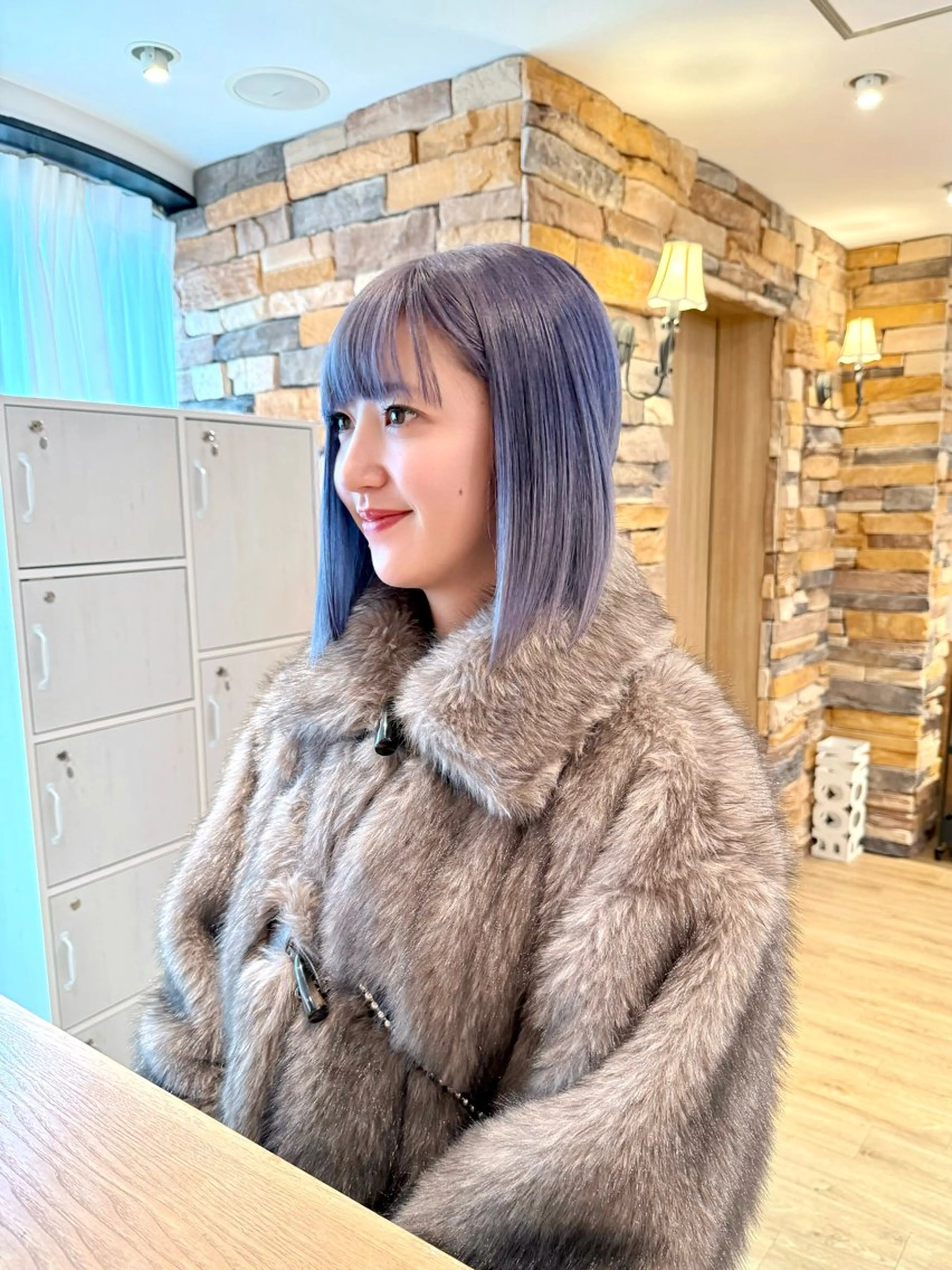 ミディアム カラー ブリーチ ケアブリーチ ダブルカラー ラベンダーカラー ヘアカラー トリートメント 千 田のヘアスタイル