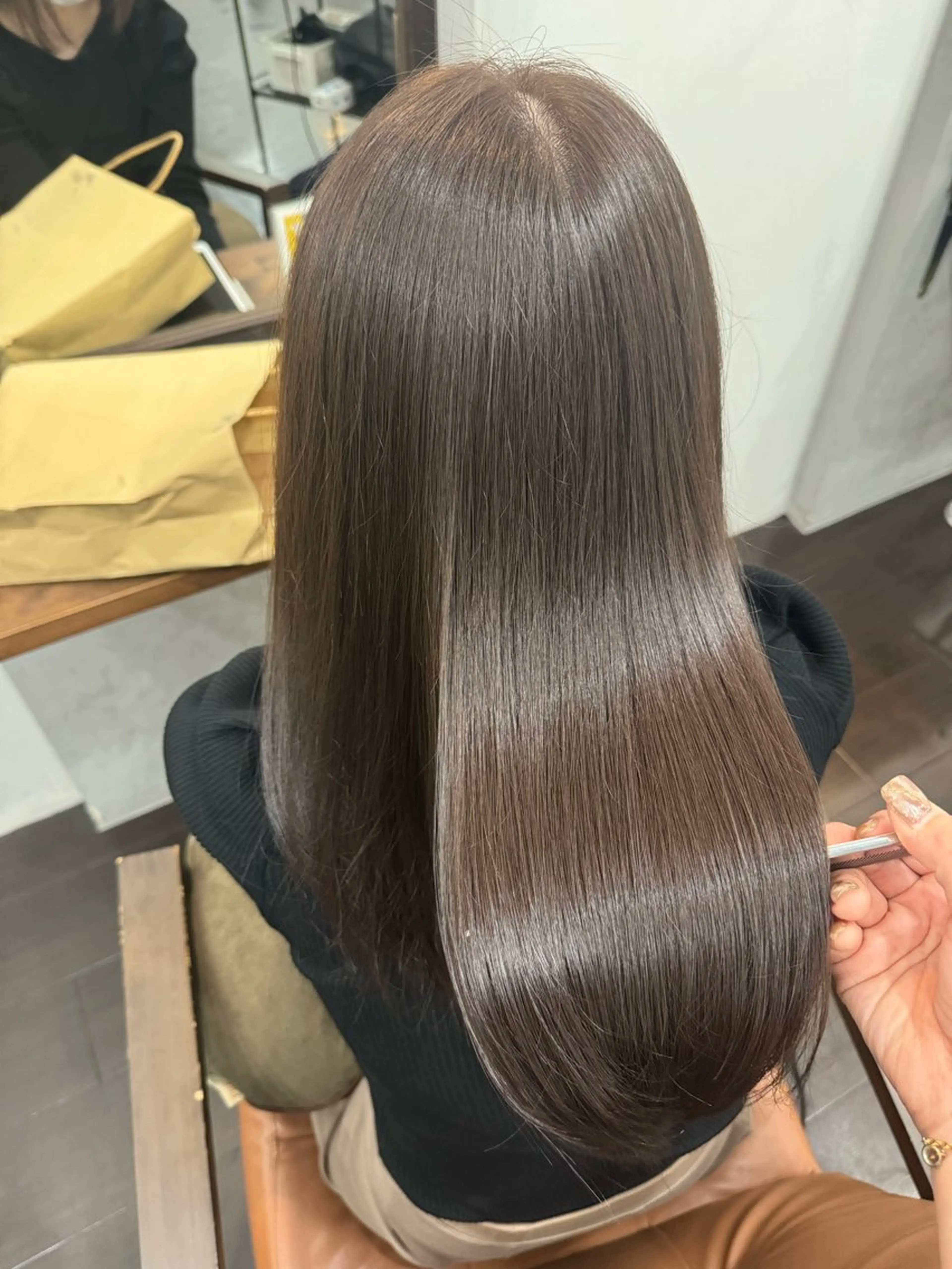 セミロング 髪質改善 トリートメント カット ヘアカラー トリートメント 難波 茜のヘアスタイル