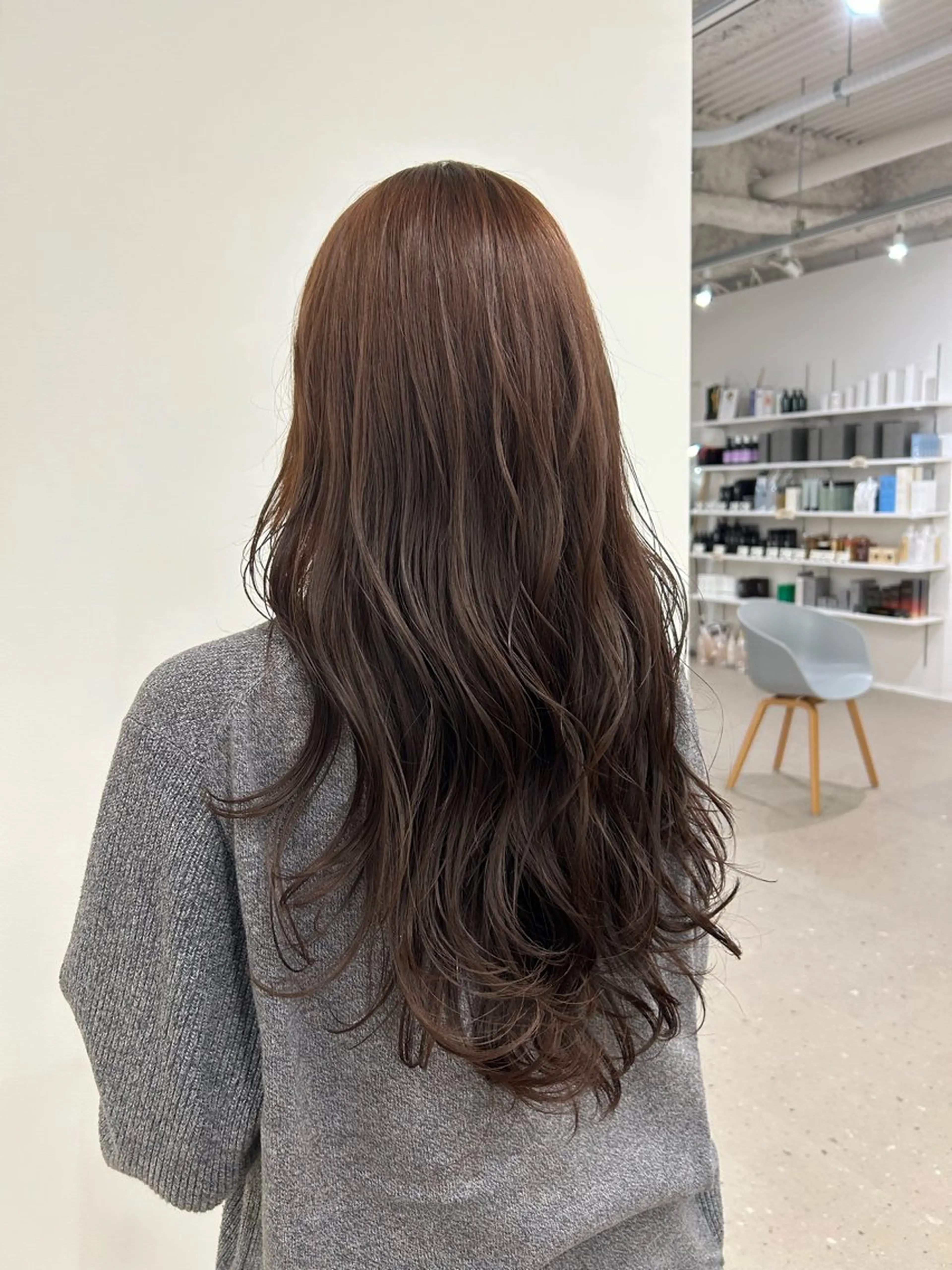 ロング ロング ヘアカラー 鍛治 美月稀のヘアスタイル