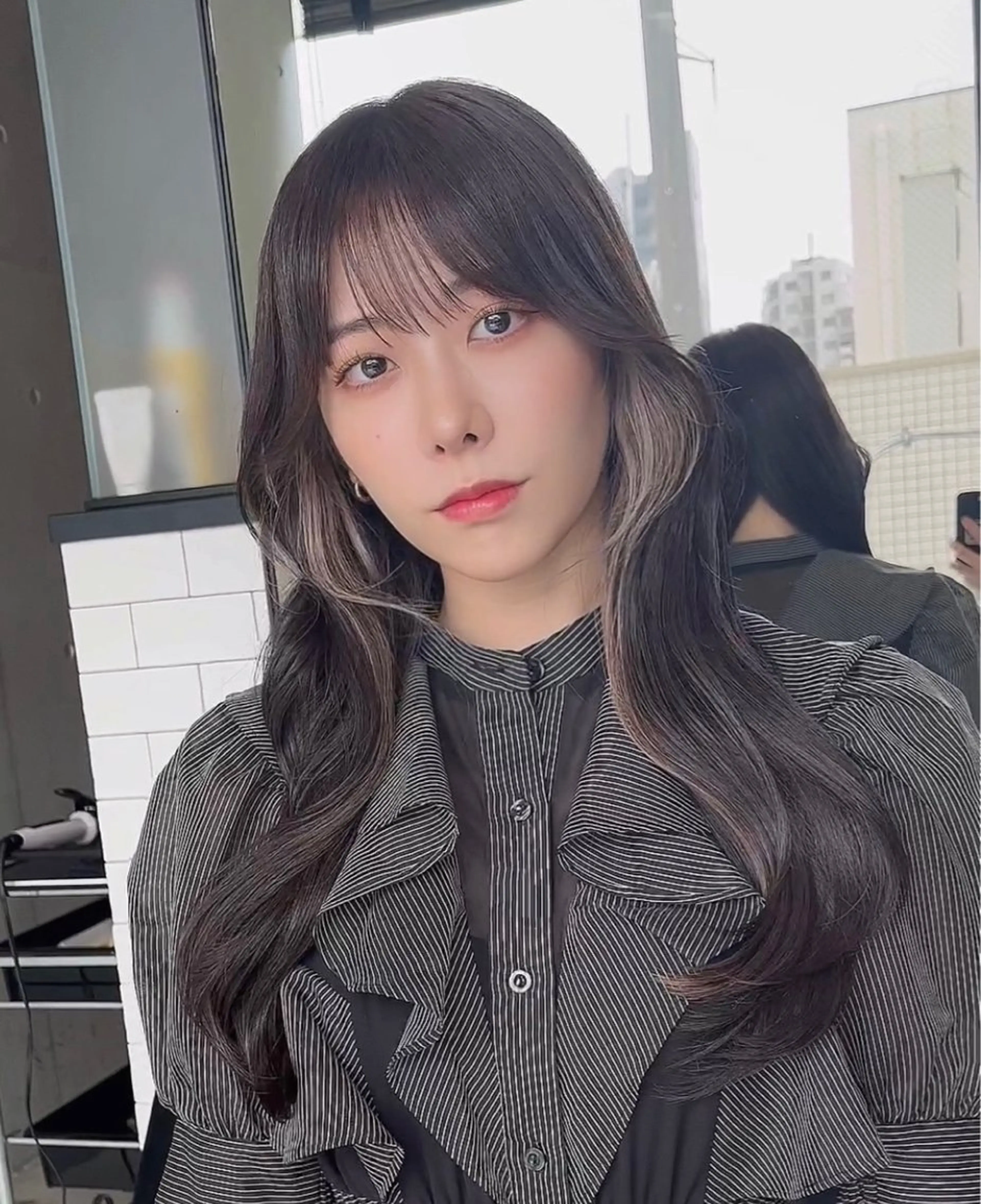 セミロング カラー カット ヘアカラー トリートメント 🌫️大人韓国ヘア 🌫️naoyaのヘアスタイル