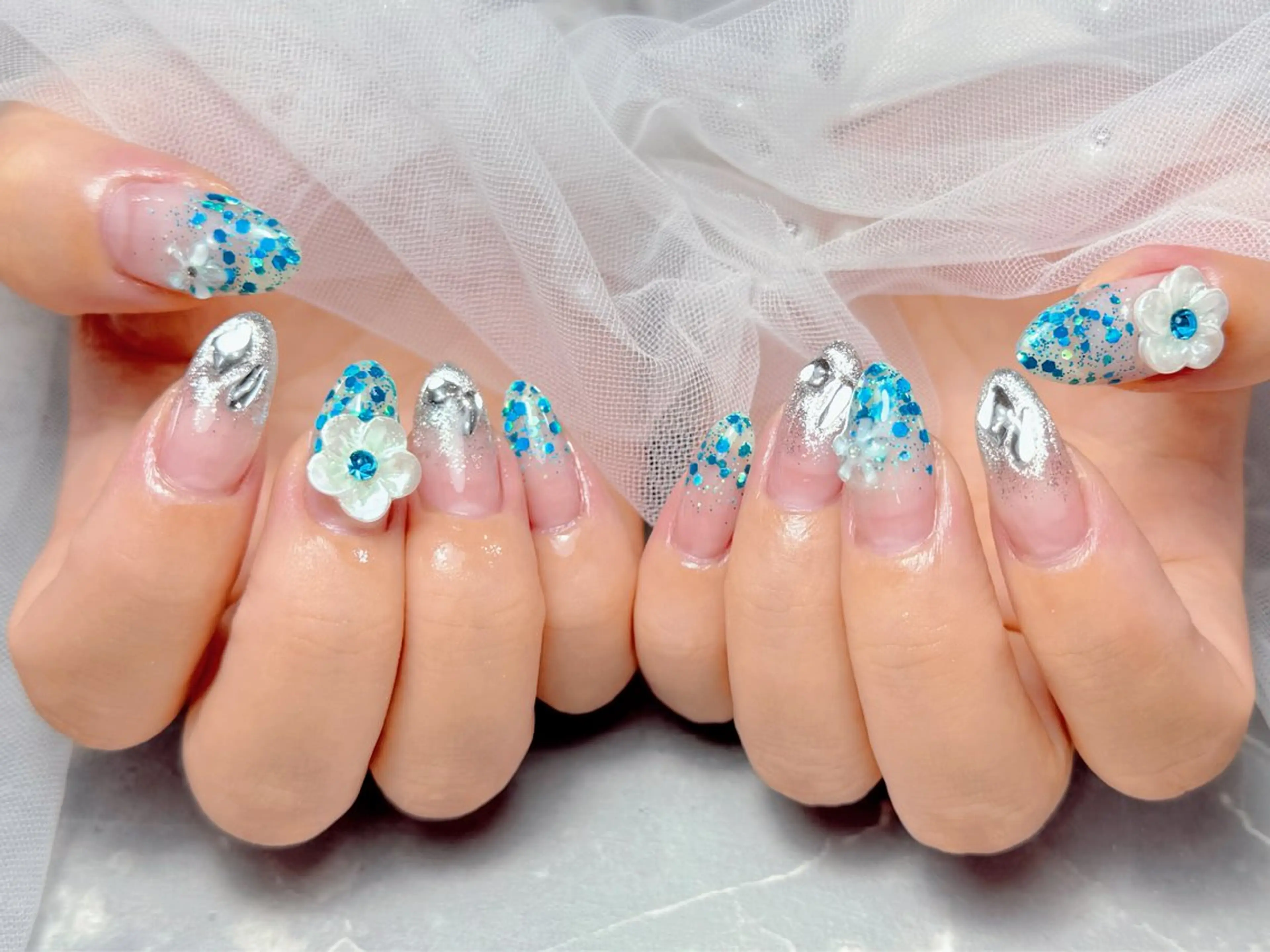 ネイル ハンドネイル マジックミラー所属・マジック ミラーのネイルデザイン