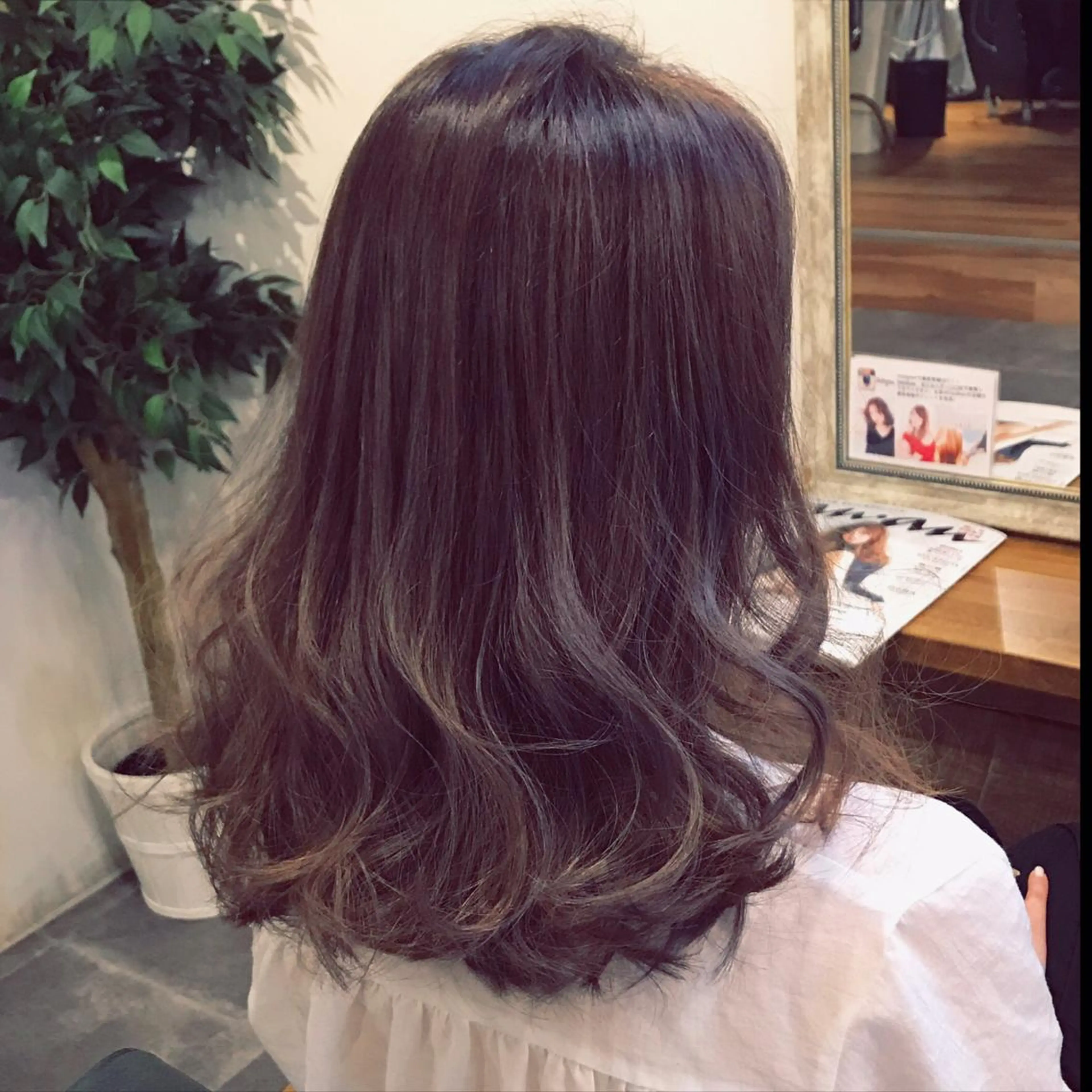 カラー グラデーションカラー ハイライトカラー TOWA 野村　コウダイのヘアスタイル