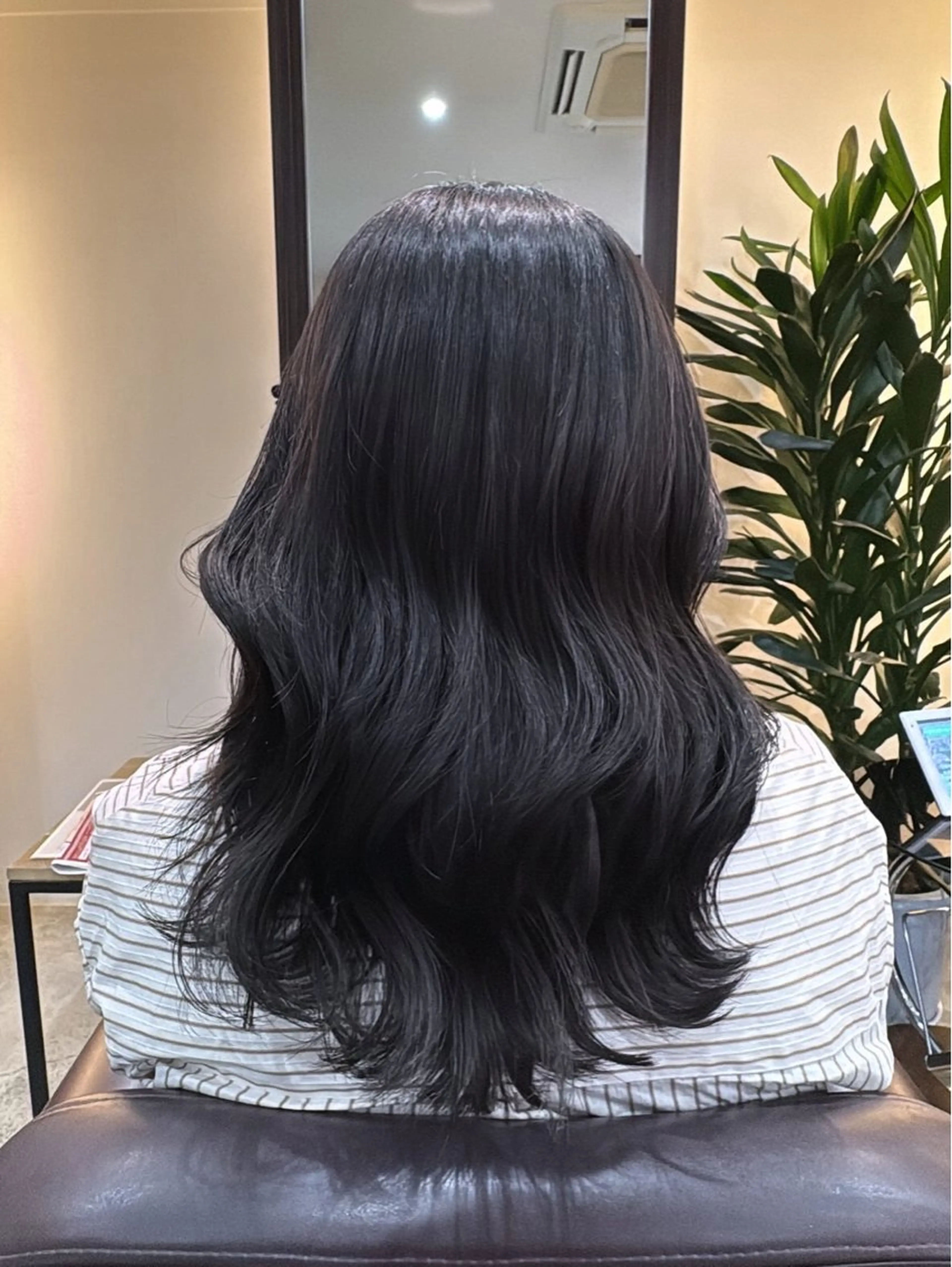ミディアム カラー ミディアムパーマ グレージュ 縮毛矯正 ヘアカラー トリートメント sweep 綾奈のヘアスタイル