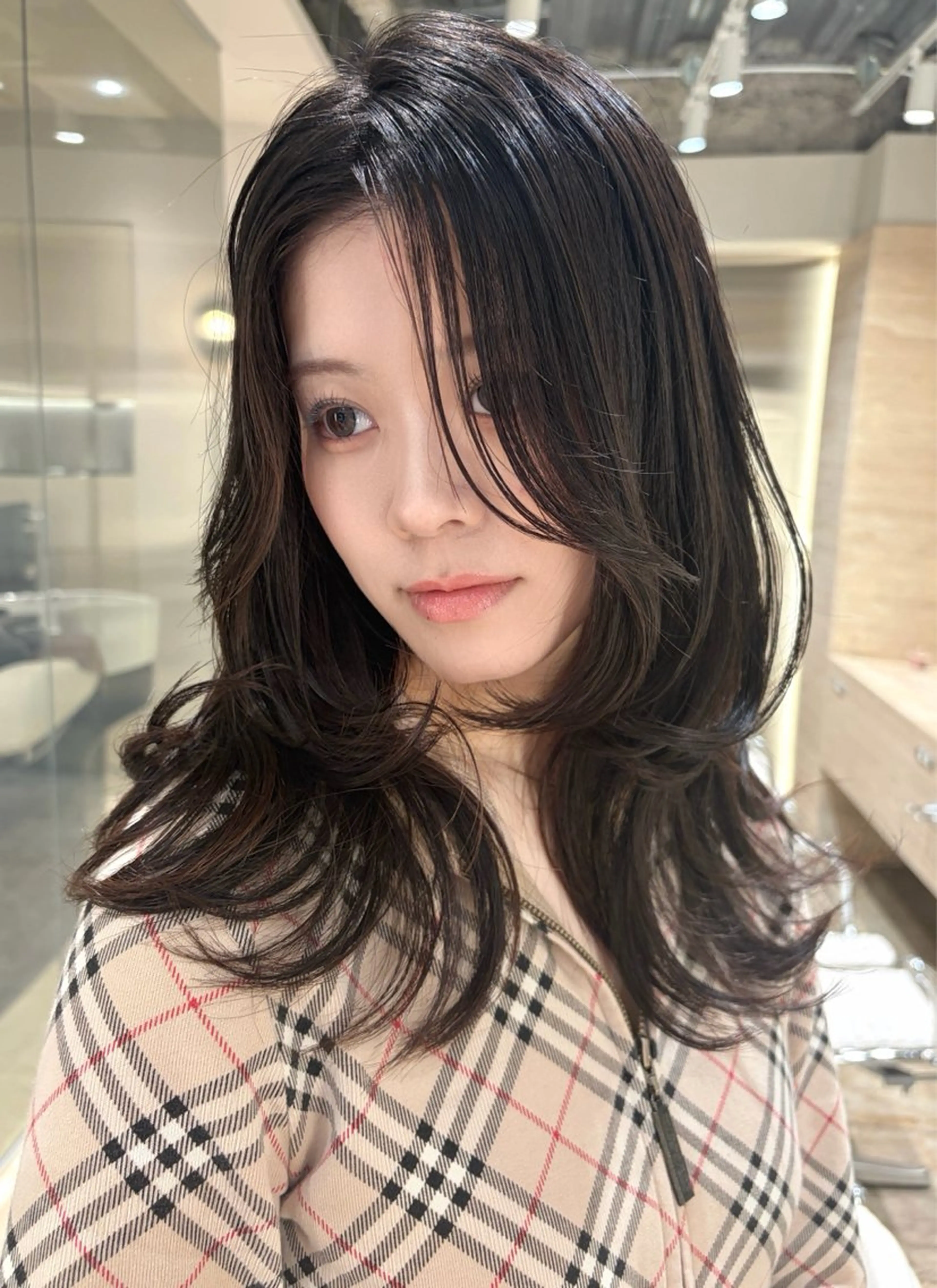 ミディアム カット 前髪・顔周りカット☆ あらいみゆのヘアスタイル