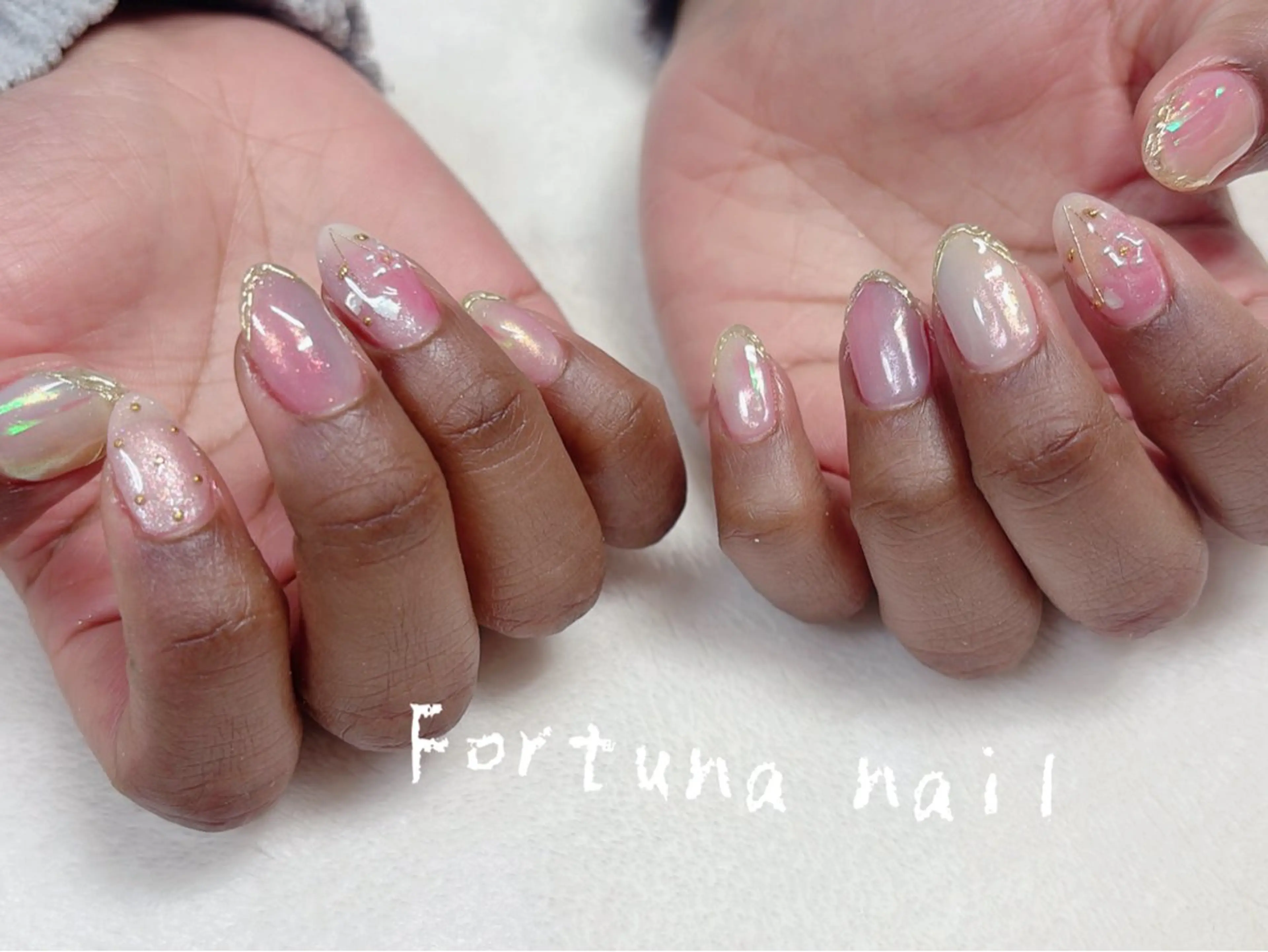 ネイル 持ち込み ハンドネイル ハンドケア Nail •Head スパFortunaのネイルデザイン