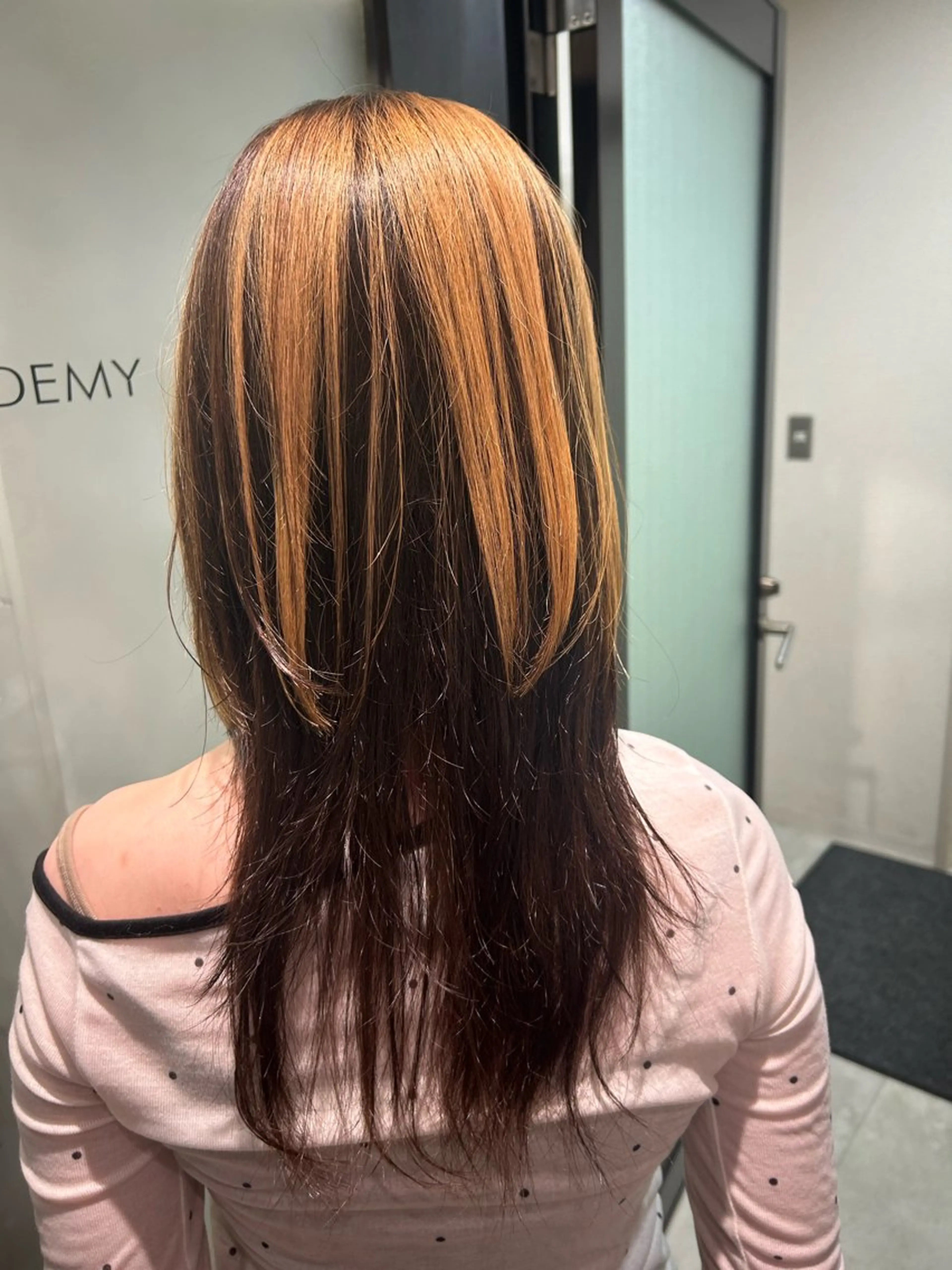 ロング レイヤーカット IT by ALBUM立川のヘアスタイル