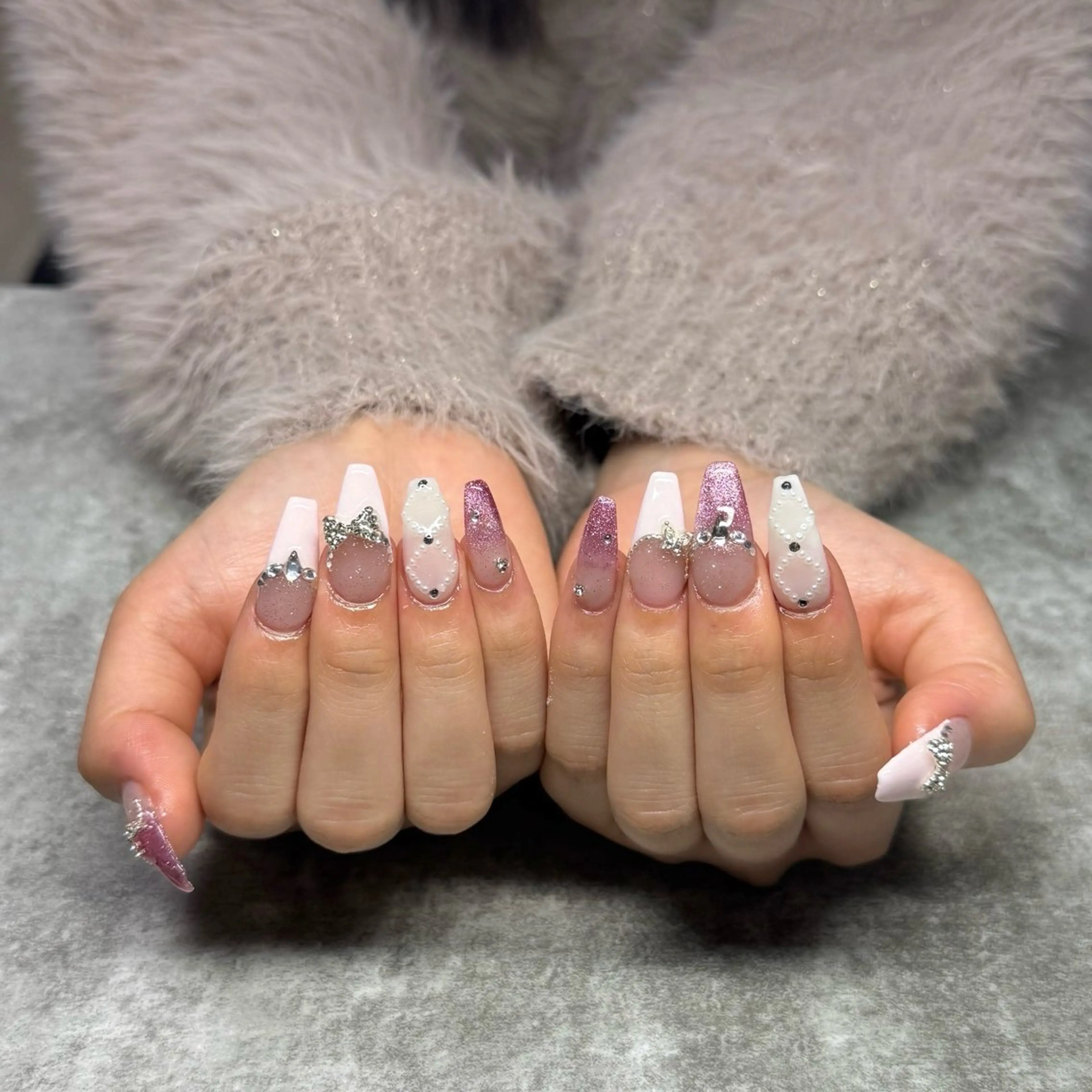 ネイル ハンドネイル ﾊﾗ ｱｲｶのネイルデザイン