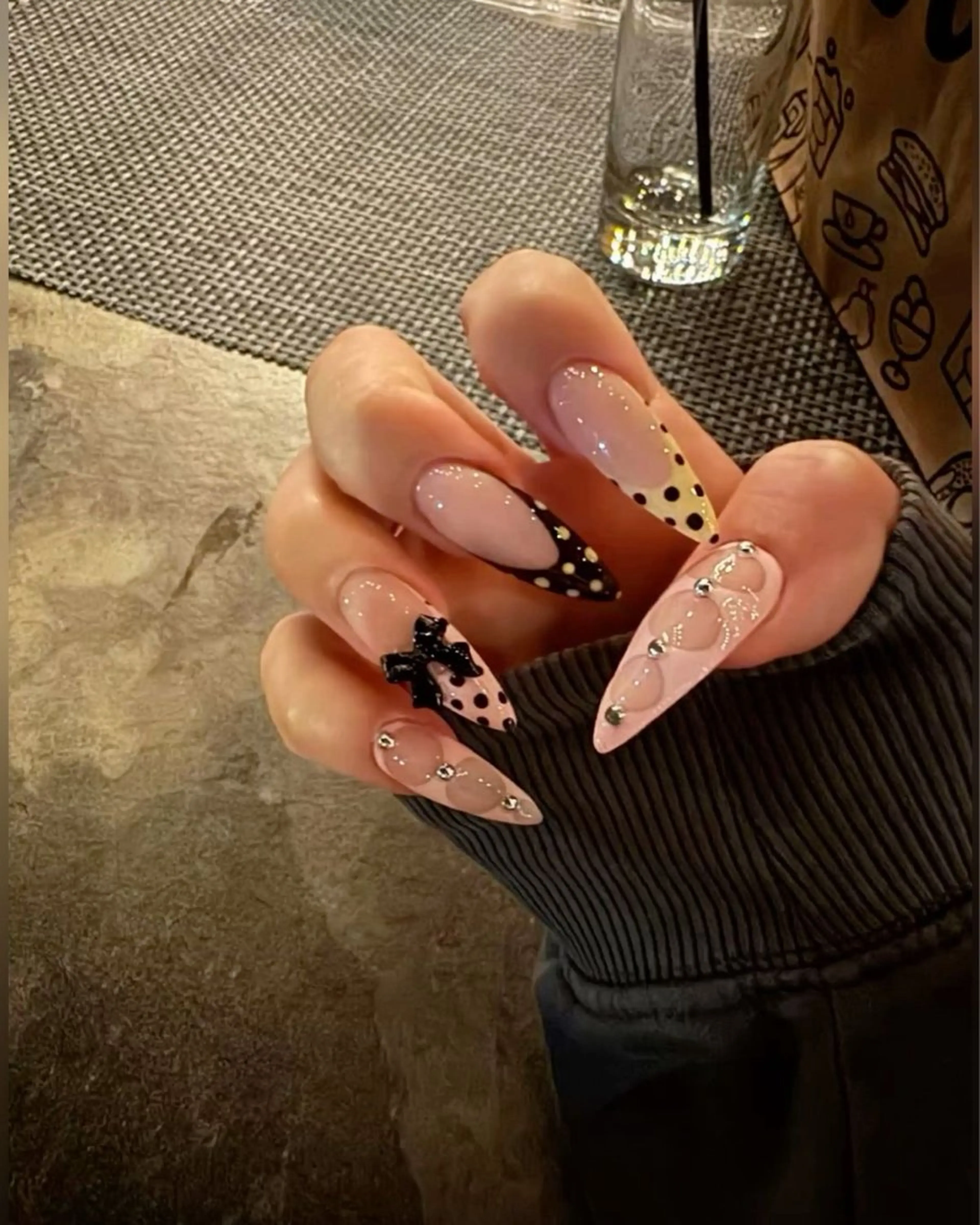 ネイル アートネイル 長さ出し ジェルネイル マグネットネイル ニュアンスネイル ハンドネイル Cloudy Chan Nailのネイルデザイン