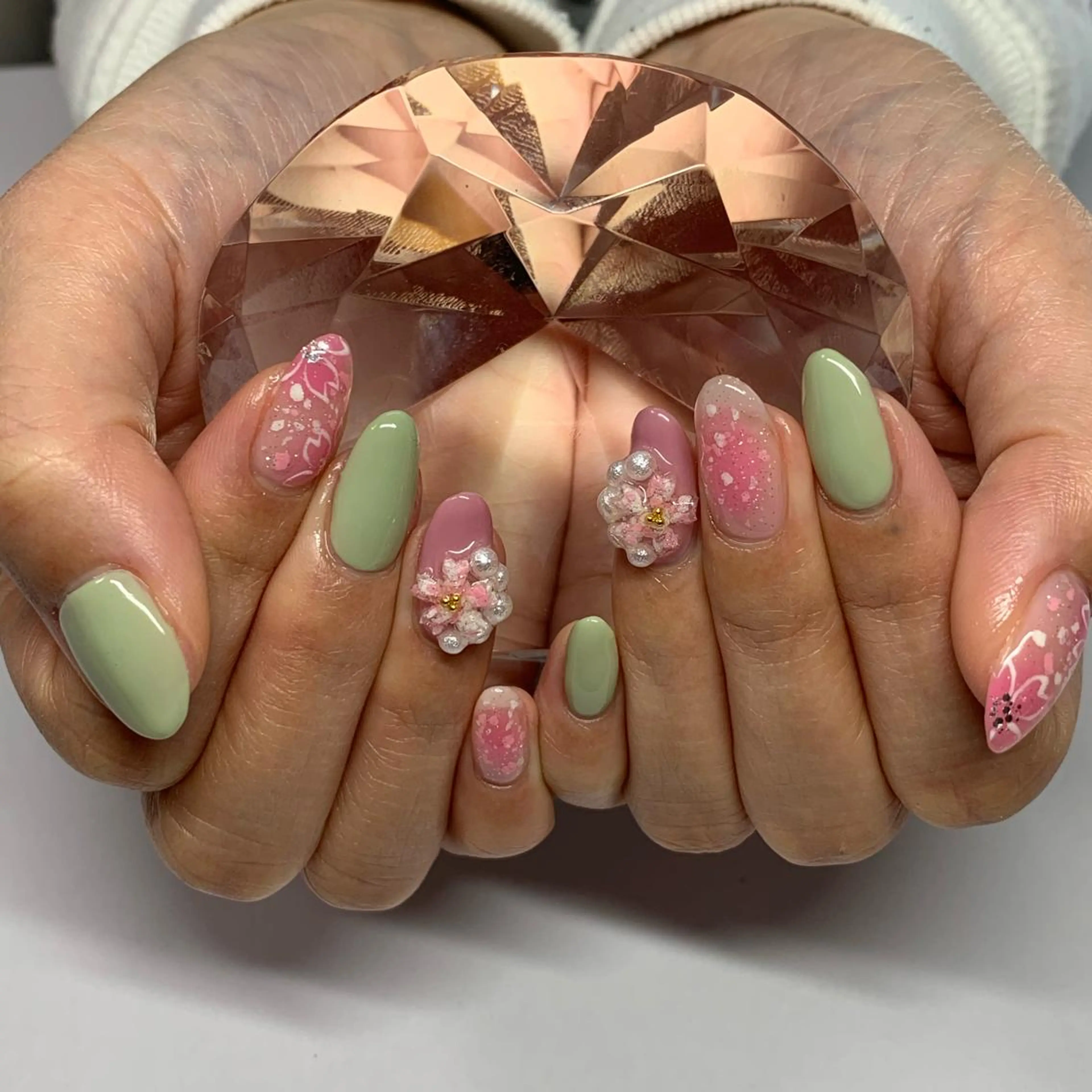 ネイル RuxuryNail ／RiAnnaのネイルデザイン