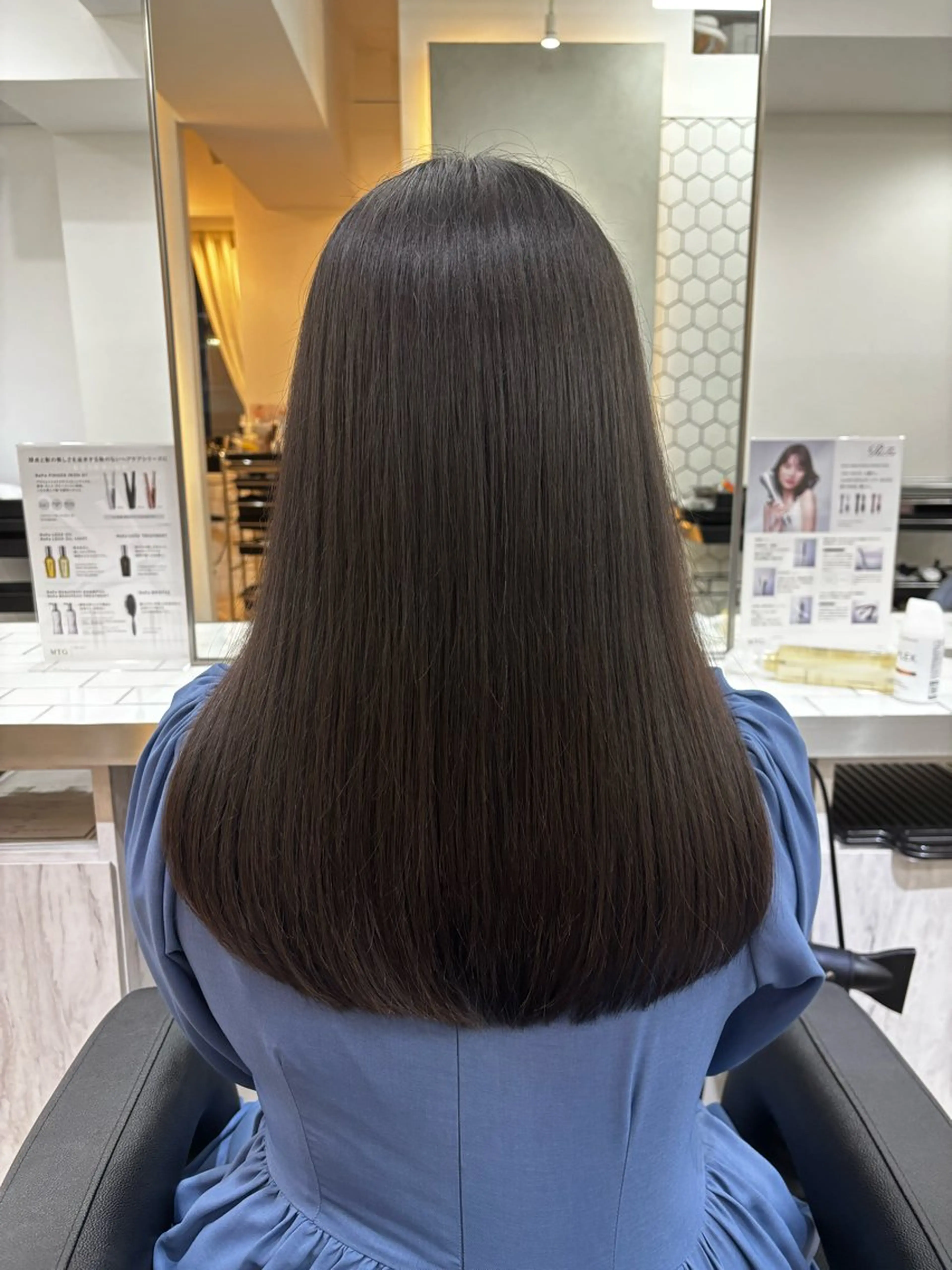 ロング Ｖｉｏｔ  銀座 樋口 桃佳のヘアスタイル