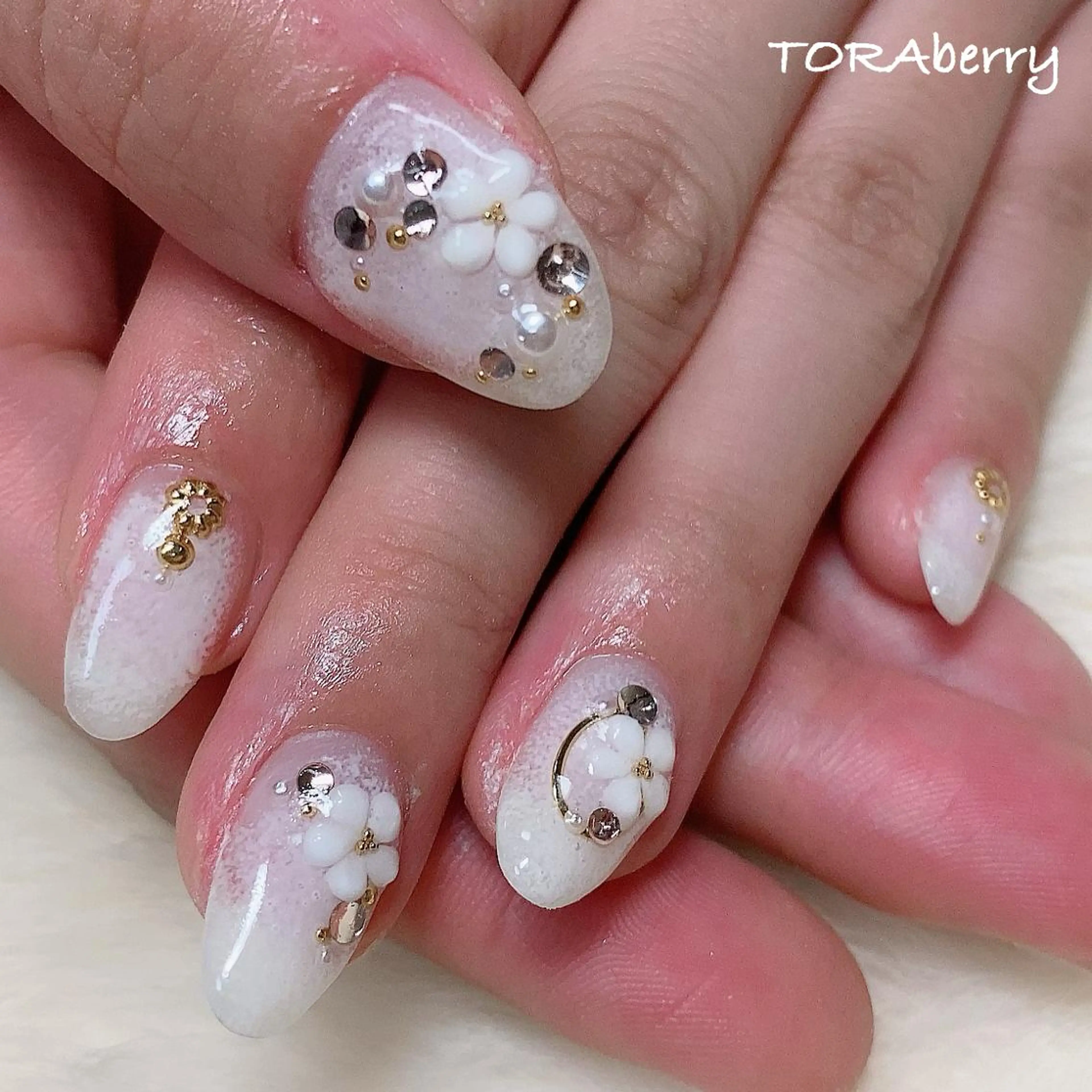 ネイル ハンドネイル ネイリスト なつみのネイルデザイン