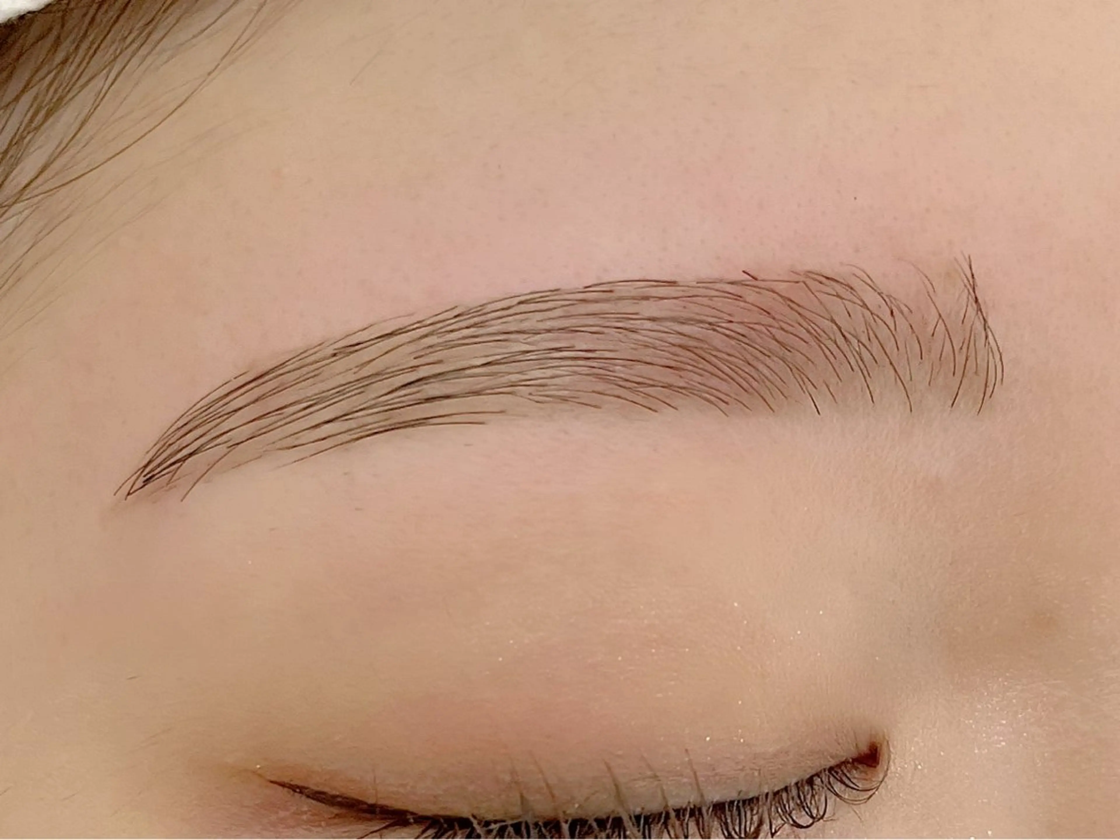 アイブロウ ワックス脱毛 眉カット オクターブ天神店 イサヤマの眉毛・アイブロウイメージ