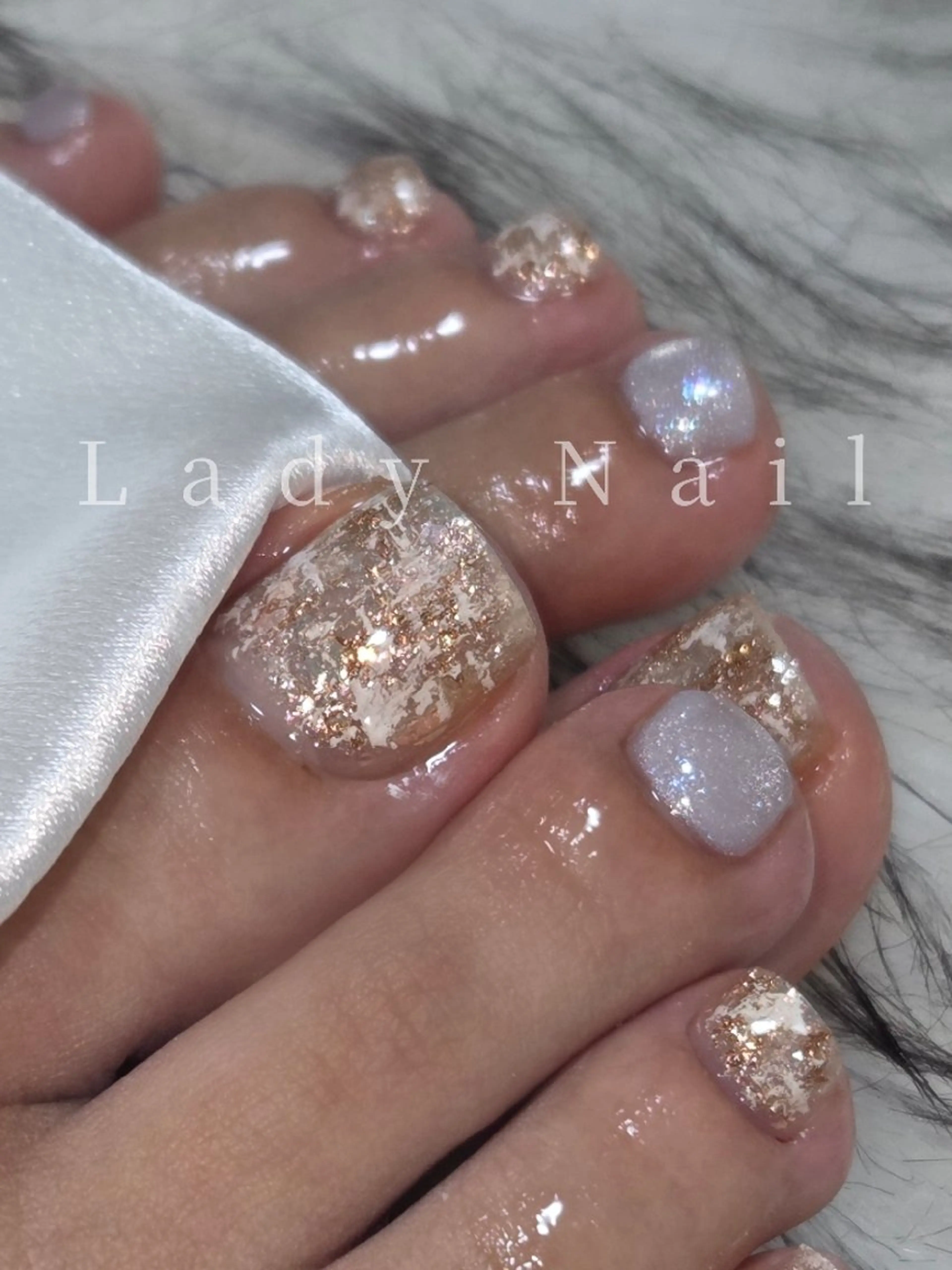 ネイル フットネイル キラキラネイル ツイードネイル フットネイル Lady Nail Kiyokaのネイルデザイン