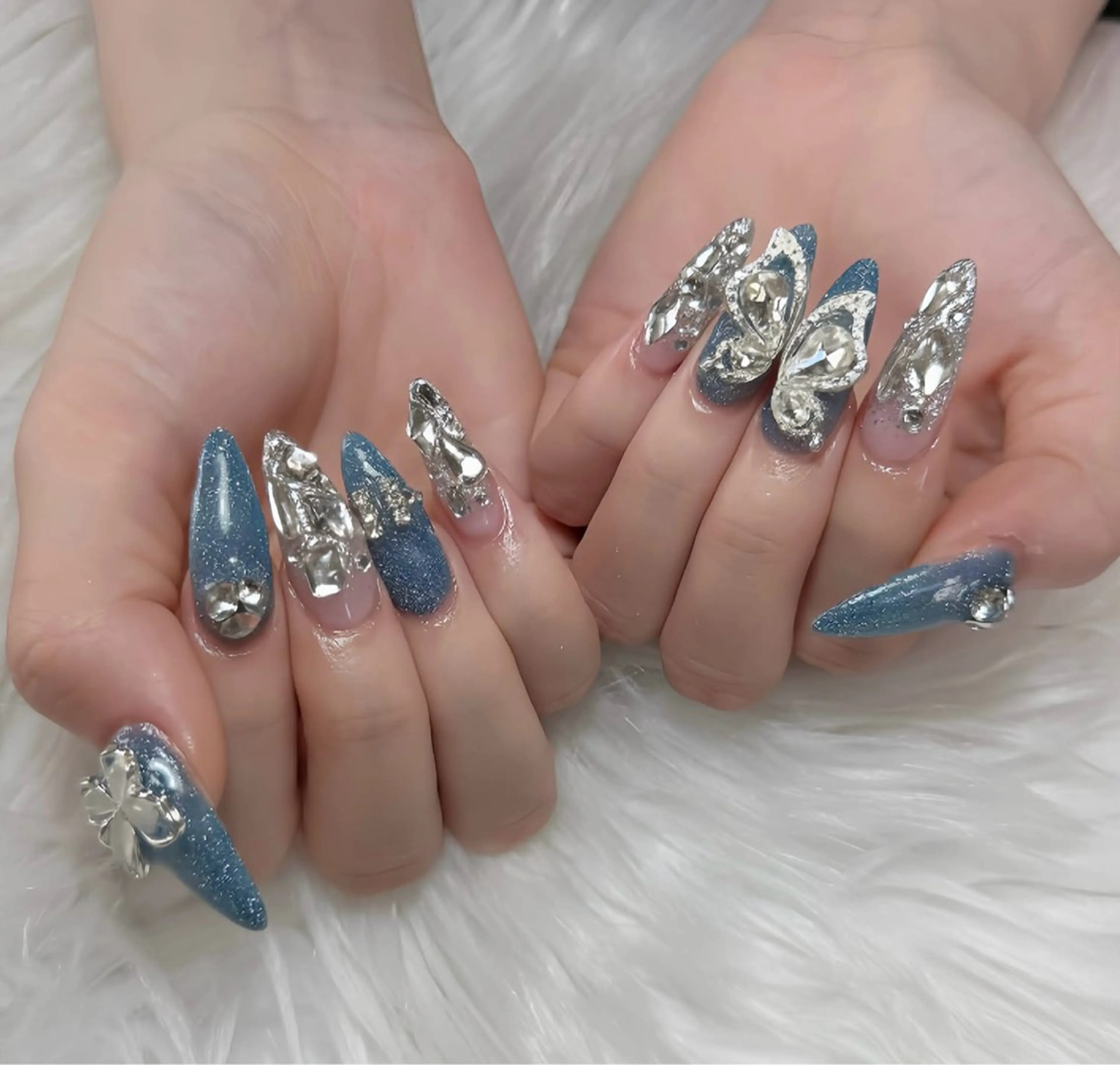 ネイル オーロラネイル チークネイル フットネイル フレンチネイル ジェルネイル Havi Nailsのネイルデザイン