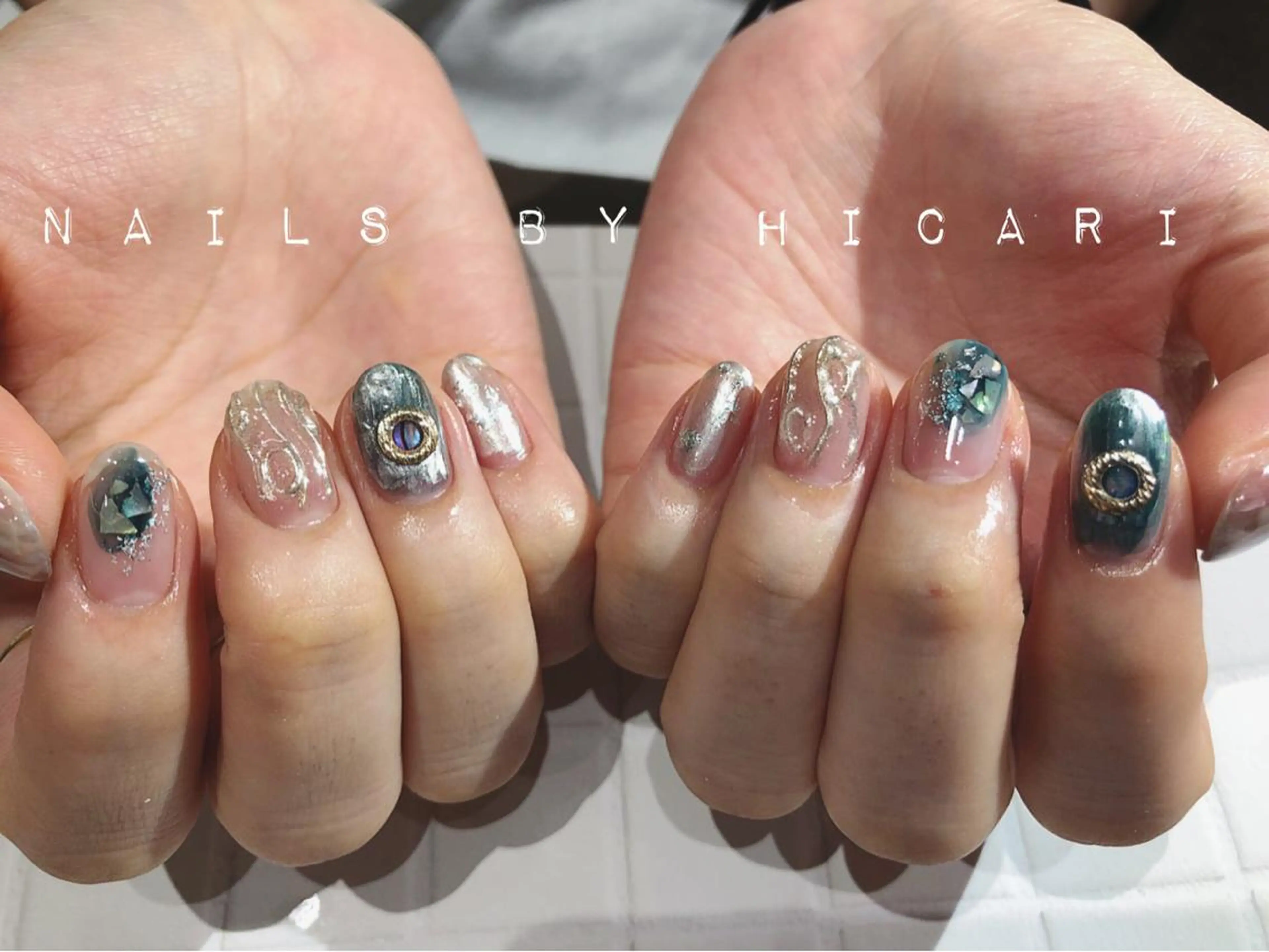 ショート カラー キッズ ネイル マツエク・マツパ illum hicariのネイルデザイン