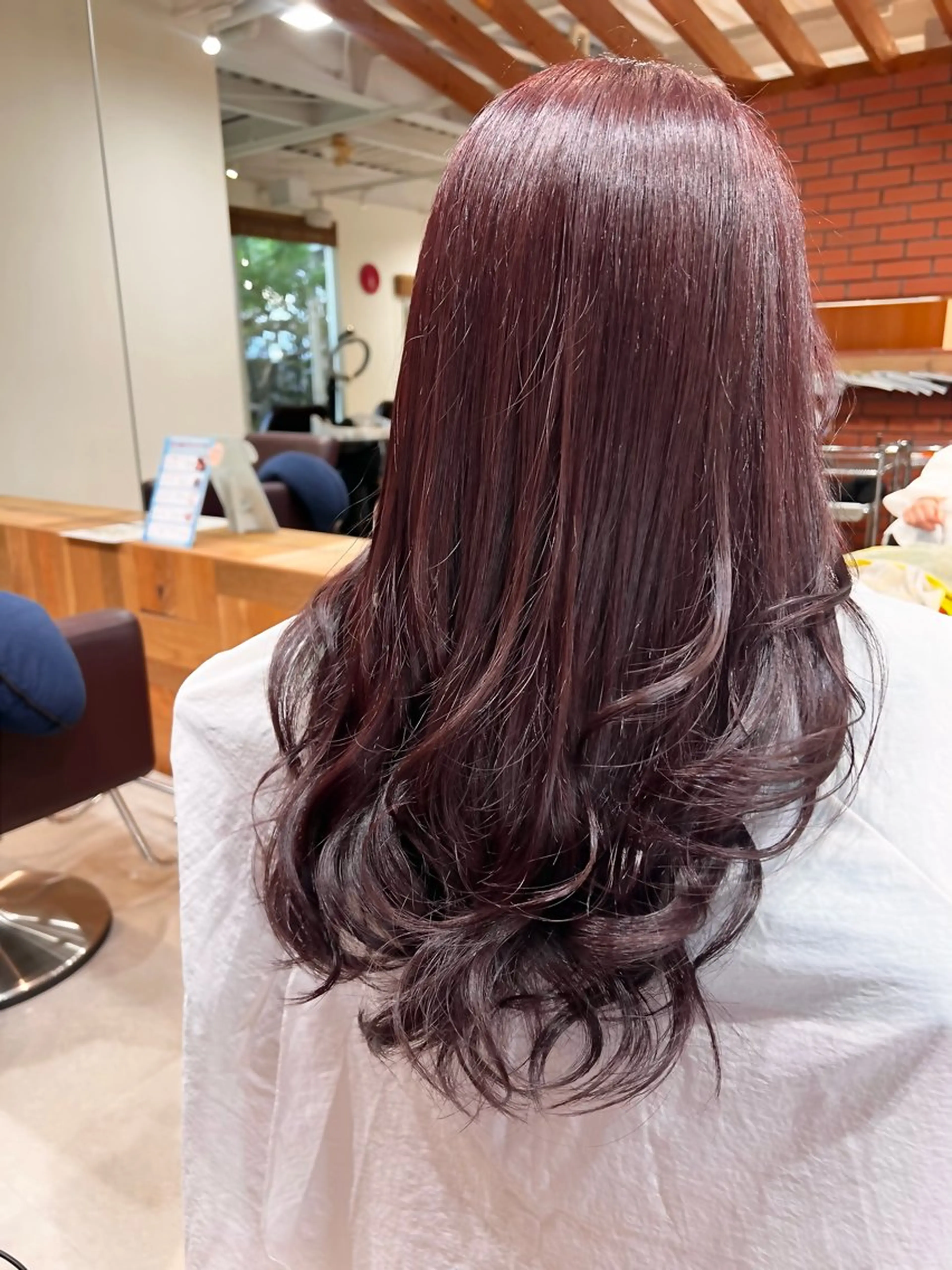 ロング カラー 桑原 理紗のヘアスタイル