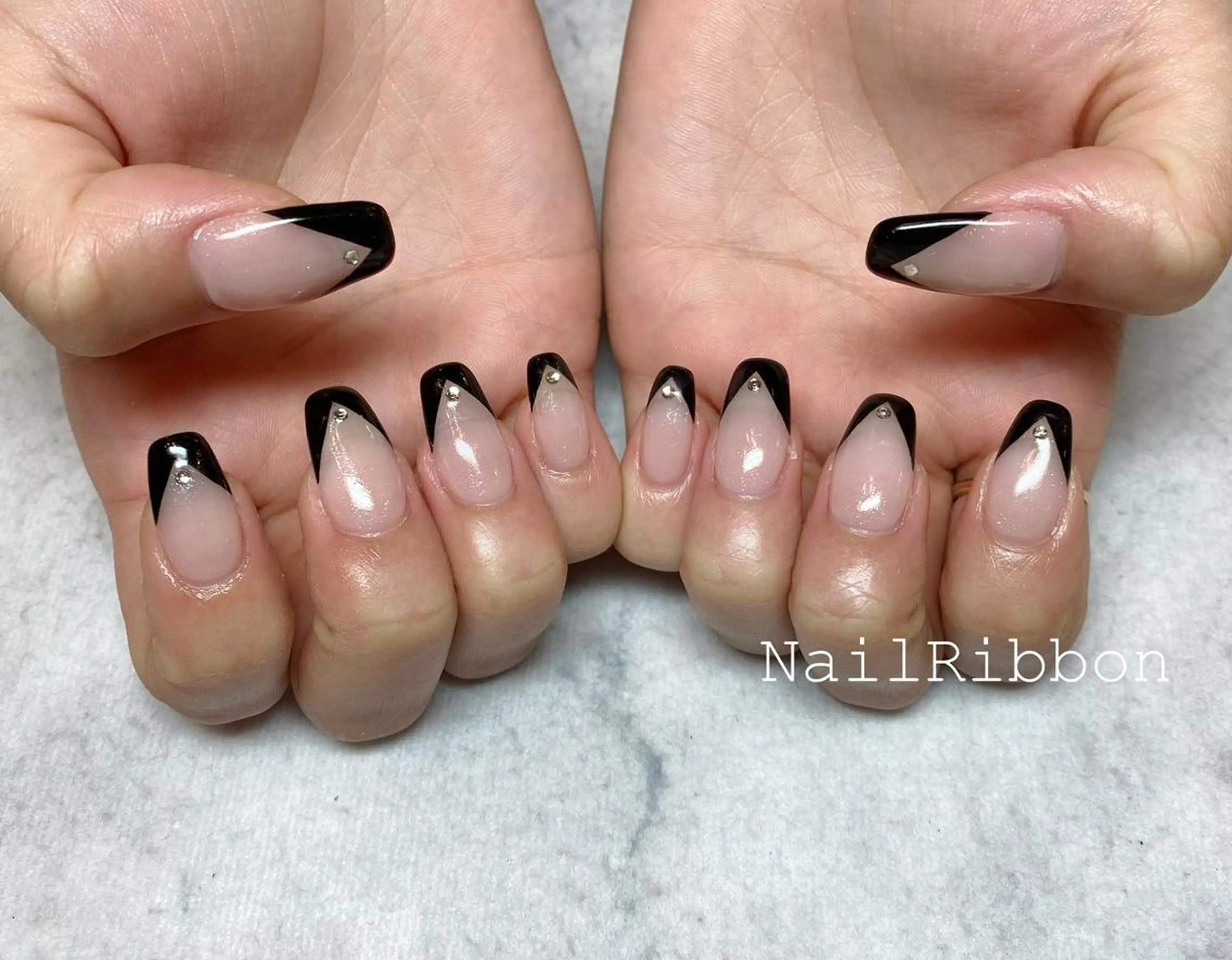 ネイル SWAMP nails所属・🎀ネイルサロン RIRI🎀のネイルデザイン