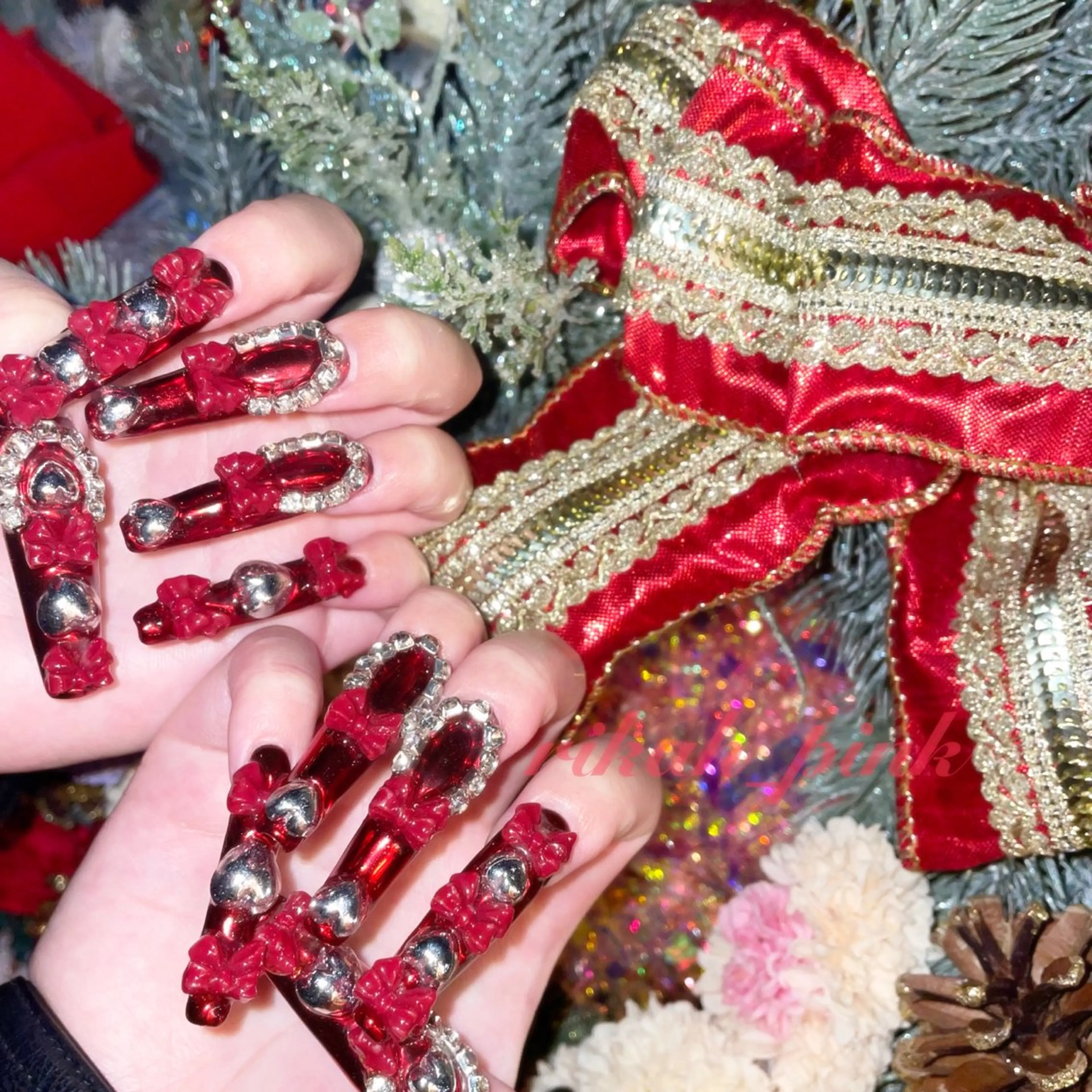 ネイル 長さ出し ネイルチップ 冬ネイル クリスマス HIKA🦋 個性派スカルプネイルのネイルデザイン