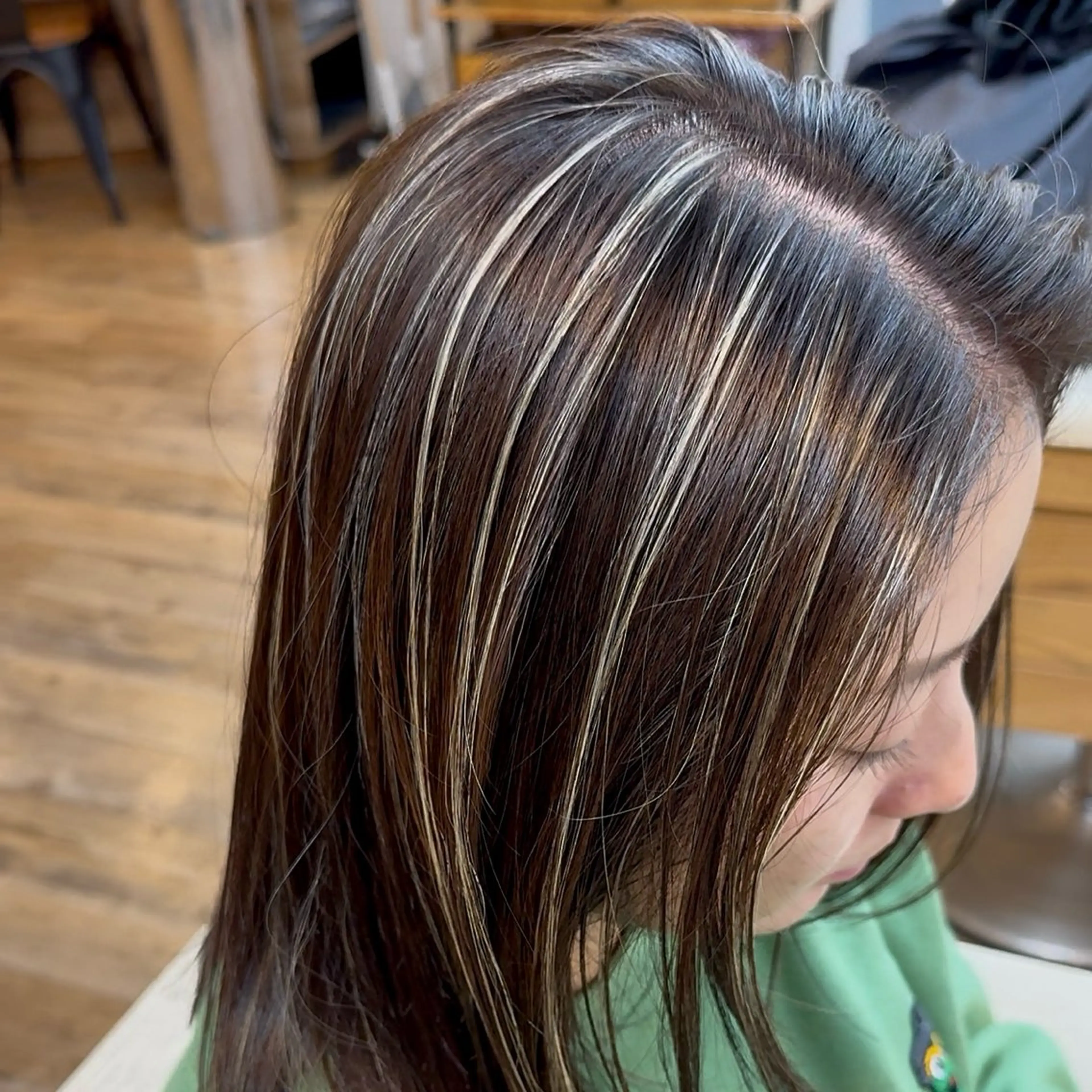 ミディアム カラー ハイライトカラー 3Dハイライト ハイライト ヘアカラー トリートメント 🌈ハイライト特化 🌈 🐶ノザワ🐶のヘアスタイル