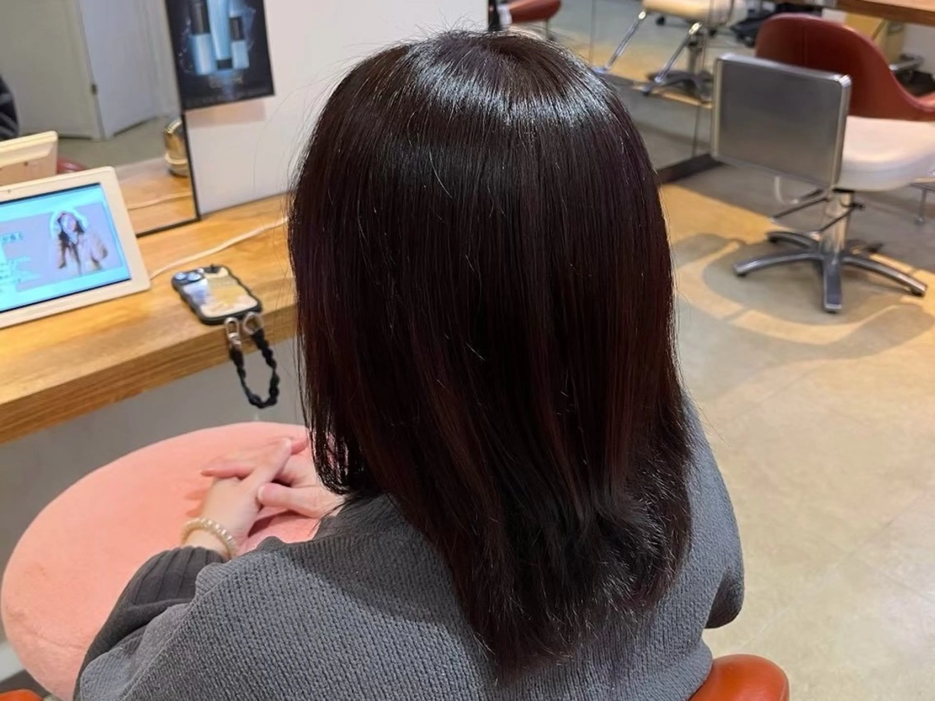ミディアム カラー 松本 ひなたのヘアスタイル