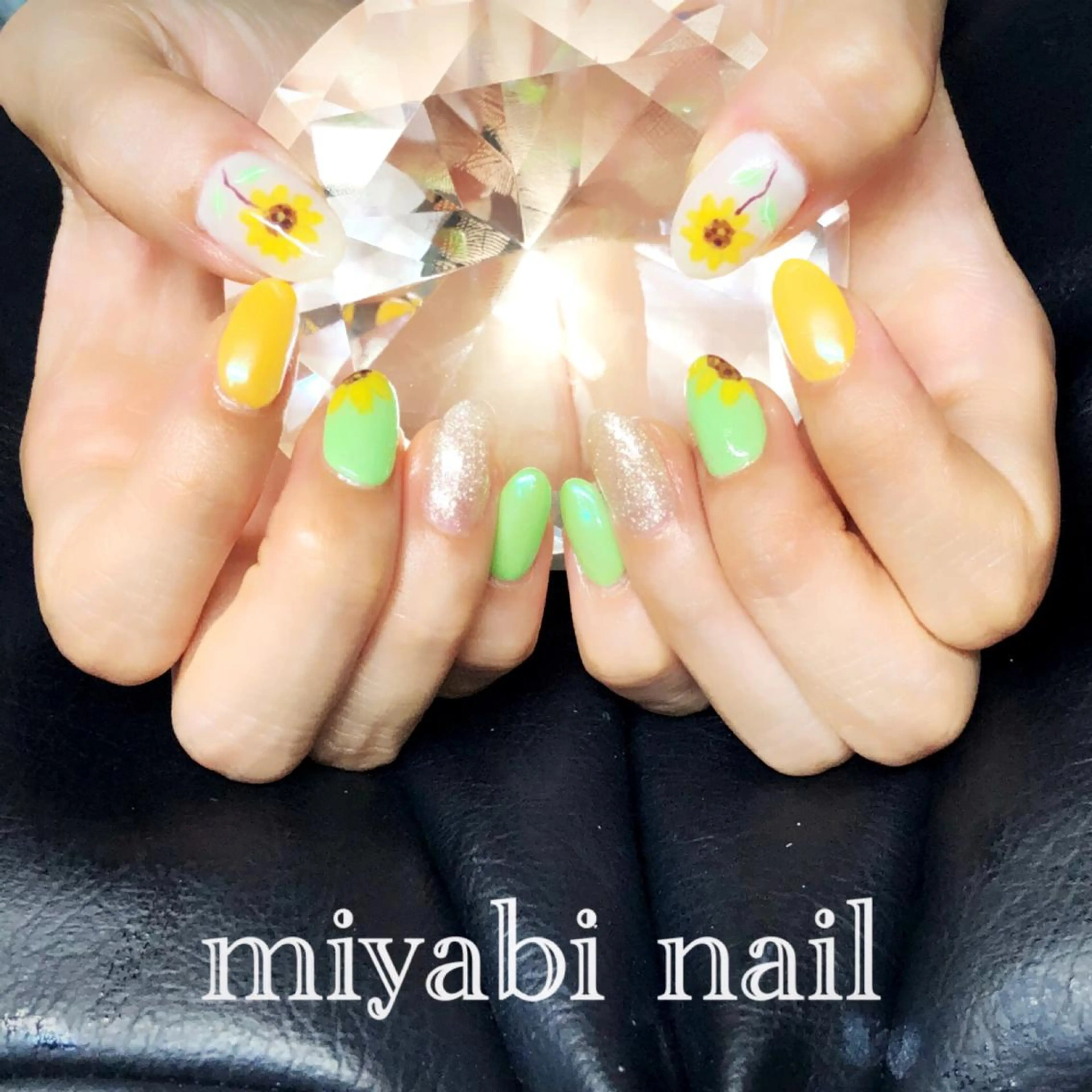 ネイル アートネイル オーロラネイル グリーン ミラーネイル 持ち込み ハンドネイル miyabi nail 桂川駅近くのネイルデザイン