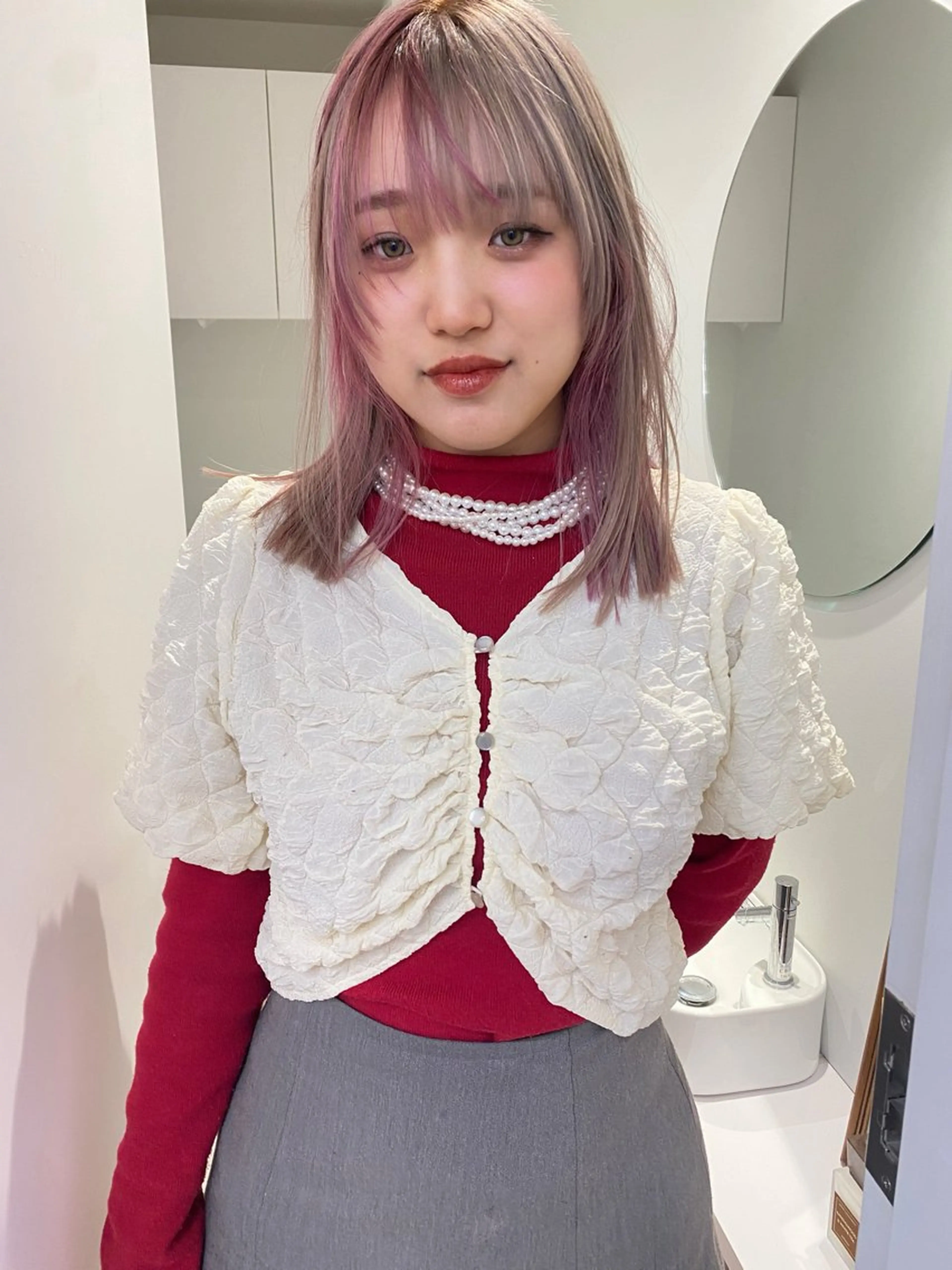 セミロング ヘアカラー ボブ/ハイトーン REINAのヘアスタイル