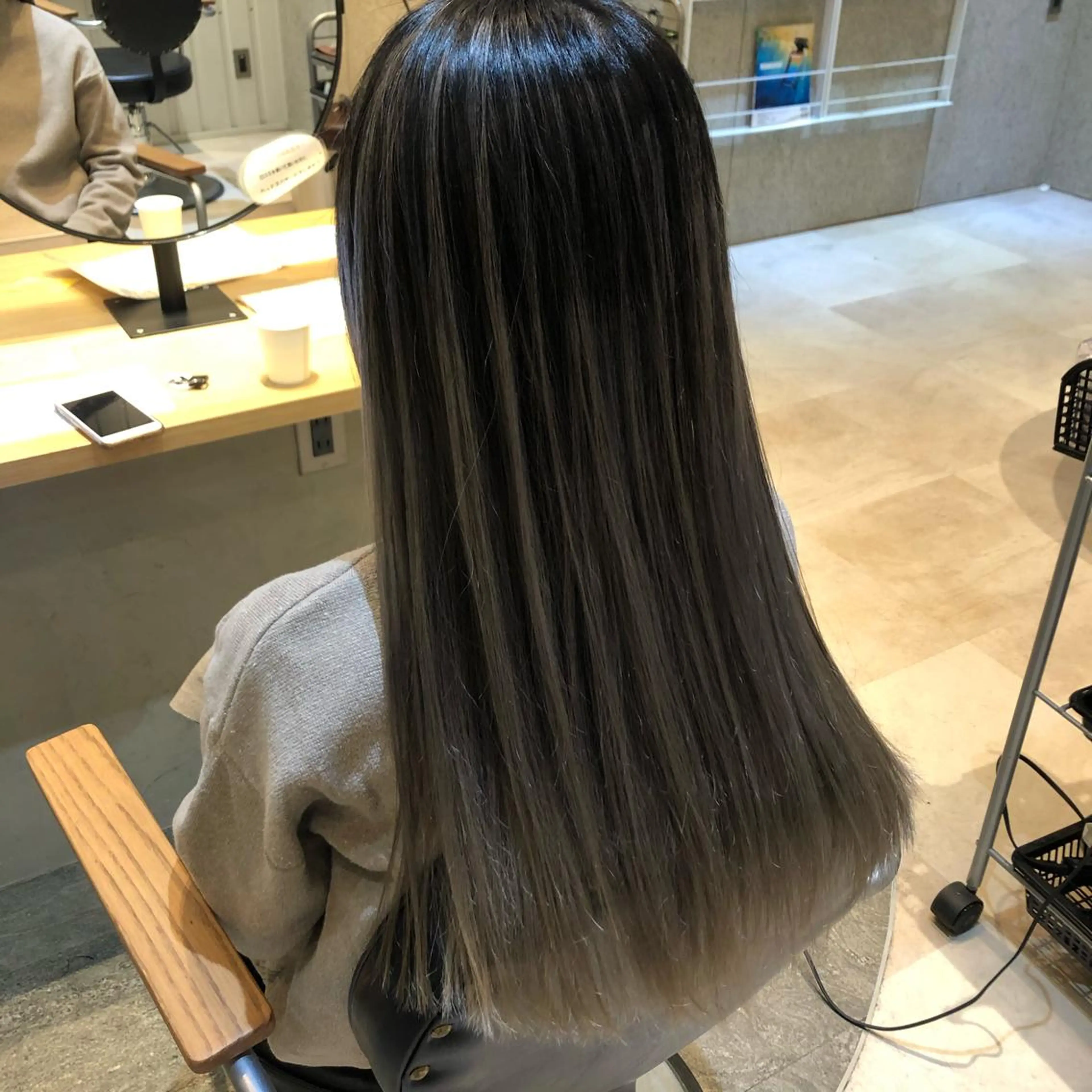 ロング カラー カット ヘアカラー トリートメント 植田 彩のヘアスタイル