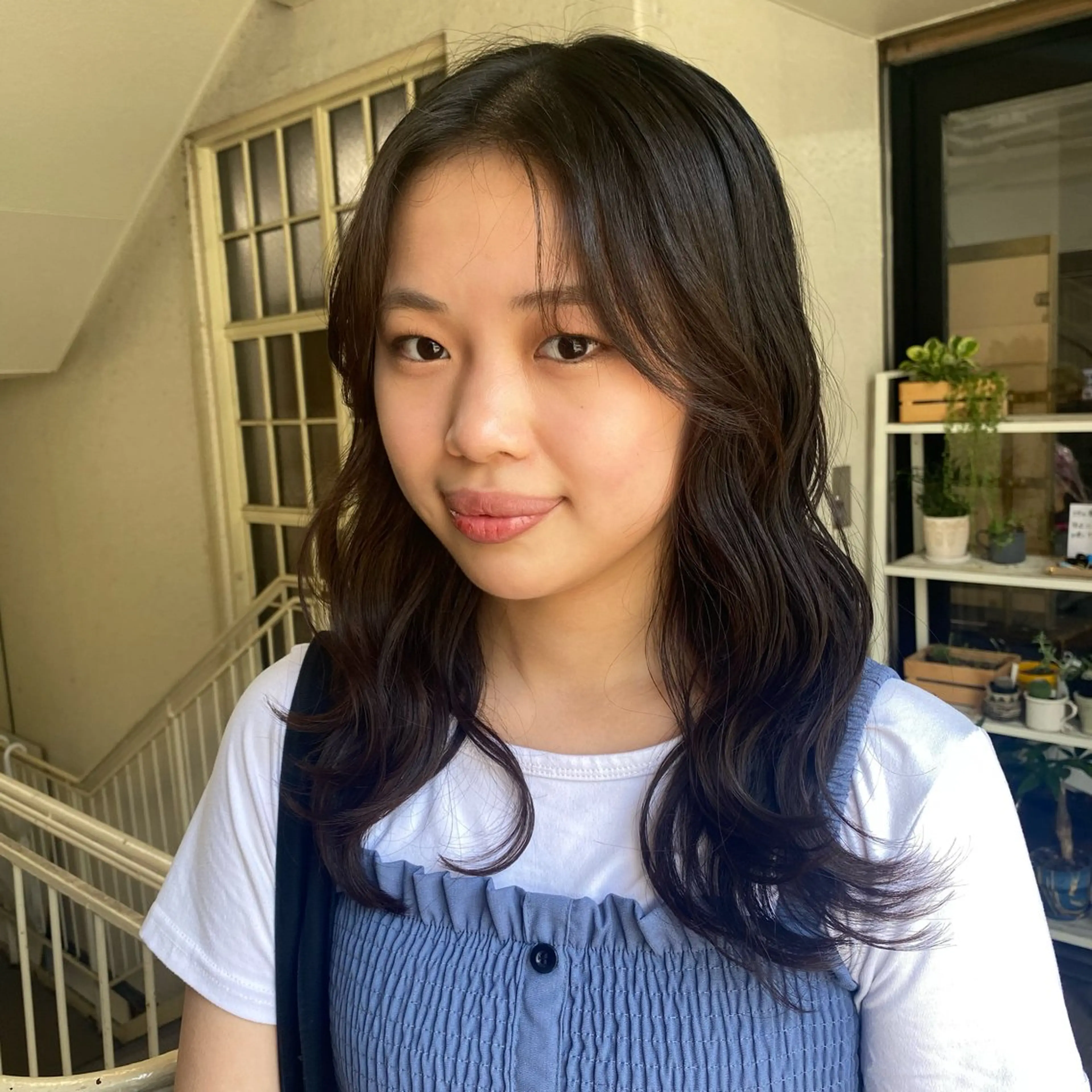 ロング カラー ヘアアレンジ 顔まわりレイヤー 顔周りカット 韓国風ヘア レイヤーカット 🌟🍒ハイトーン 韓国ヘア/ユウミのヘアスタイル