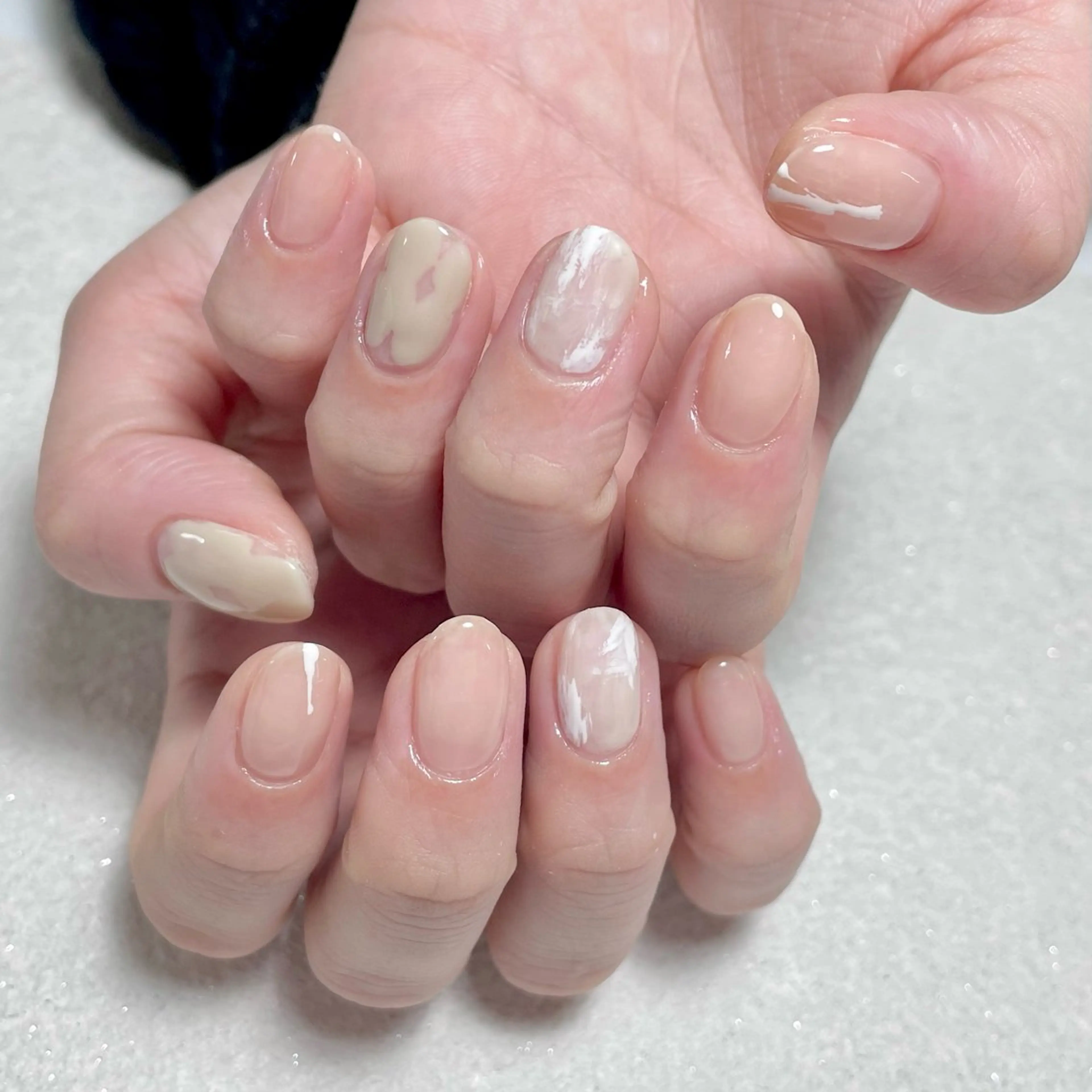 ネイル ニュアンスネイル 💐irisée fleur中居のネイルデザイン