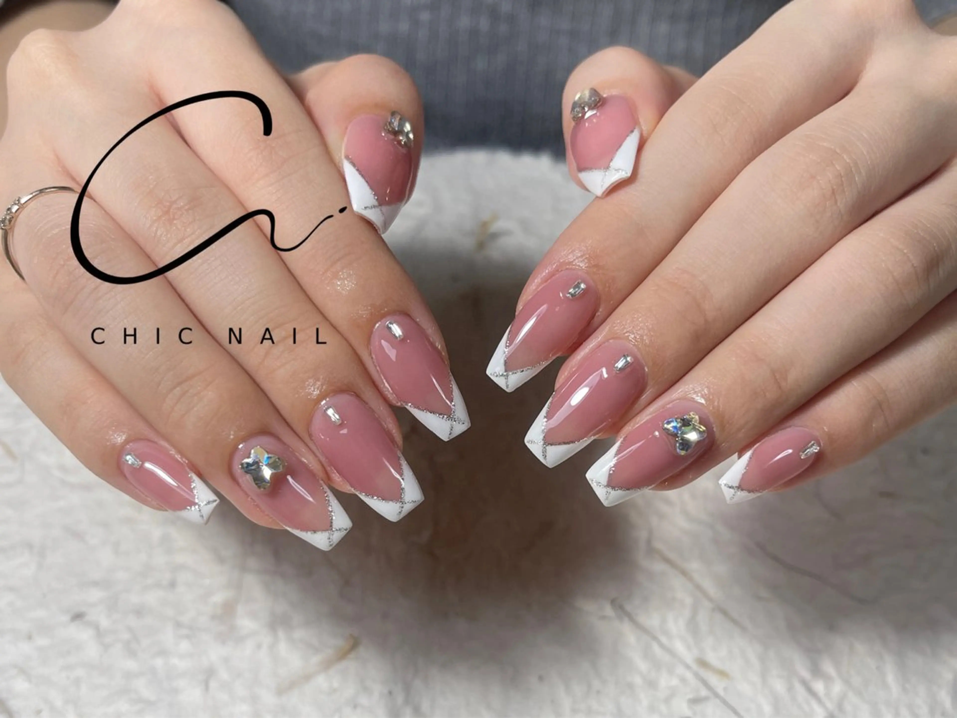 ネイル ハンドネイル CHIC NailSalonのネイルデザイン