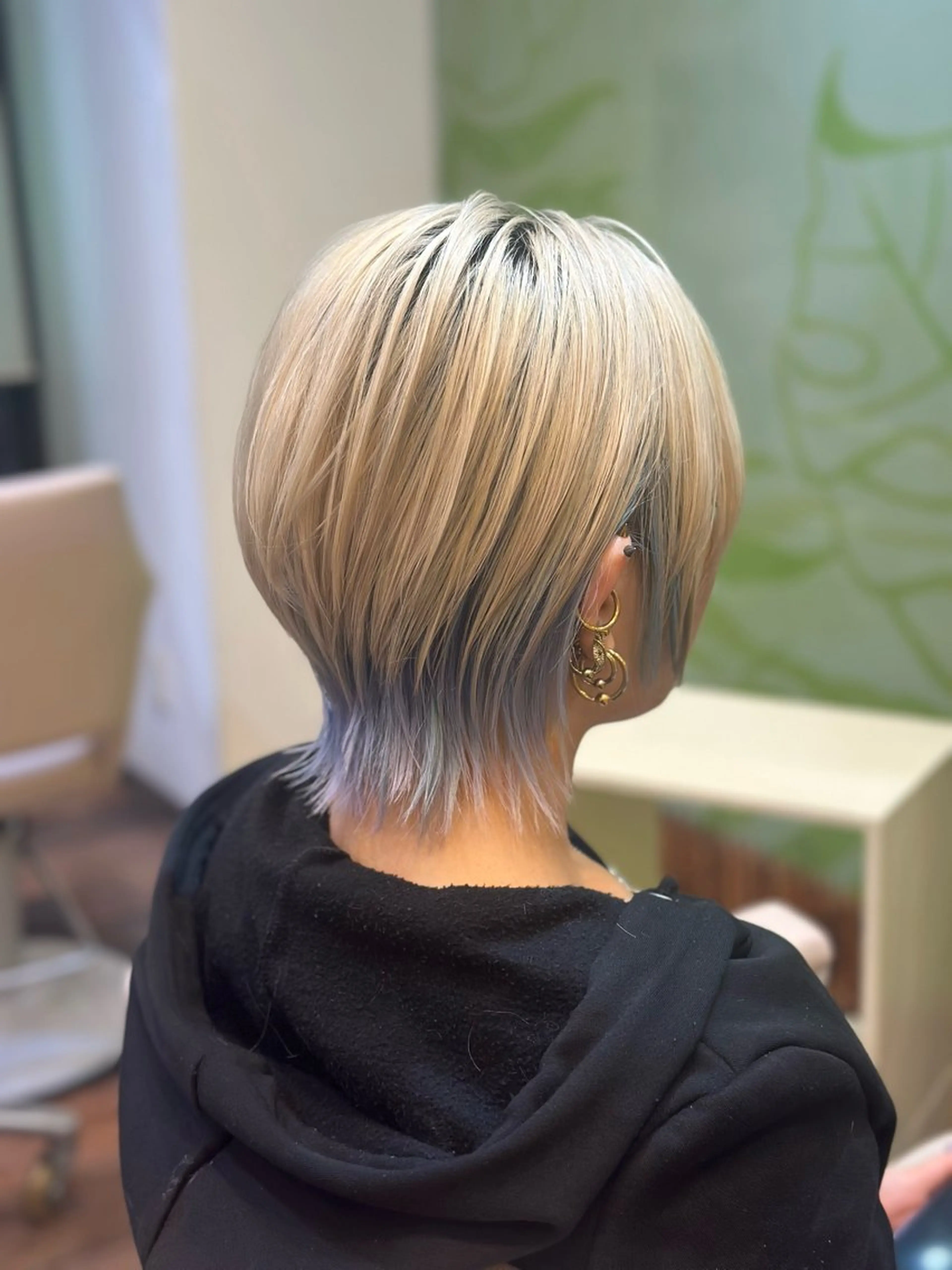 ショート ウルフカット カット 脇坂 誠也のヘアスタイル