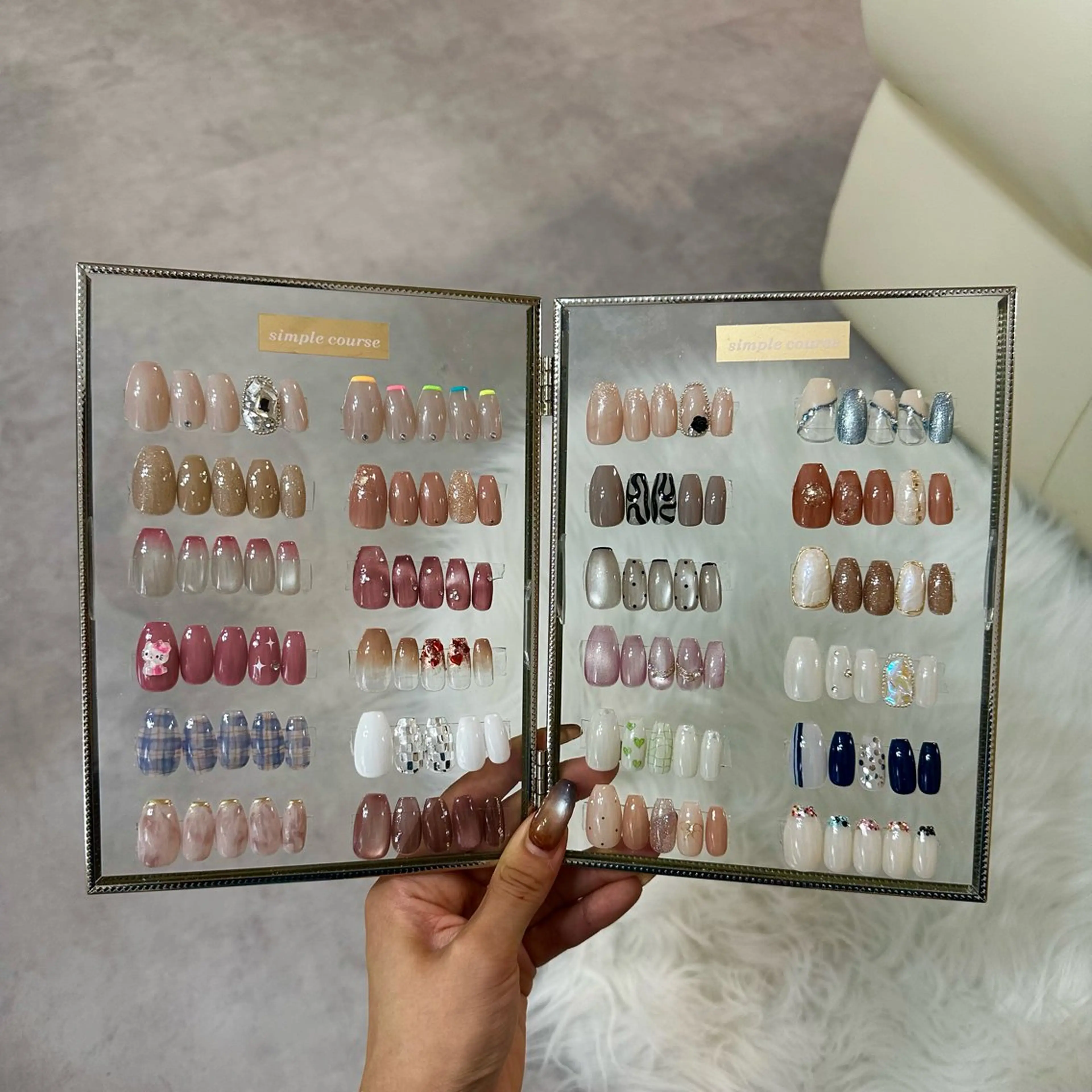 ネイル シンプルネイル ハンドネイル ネイルサロン Ivy.のネイルデザイン