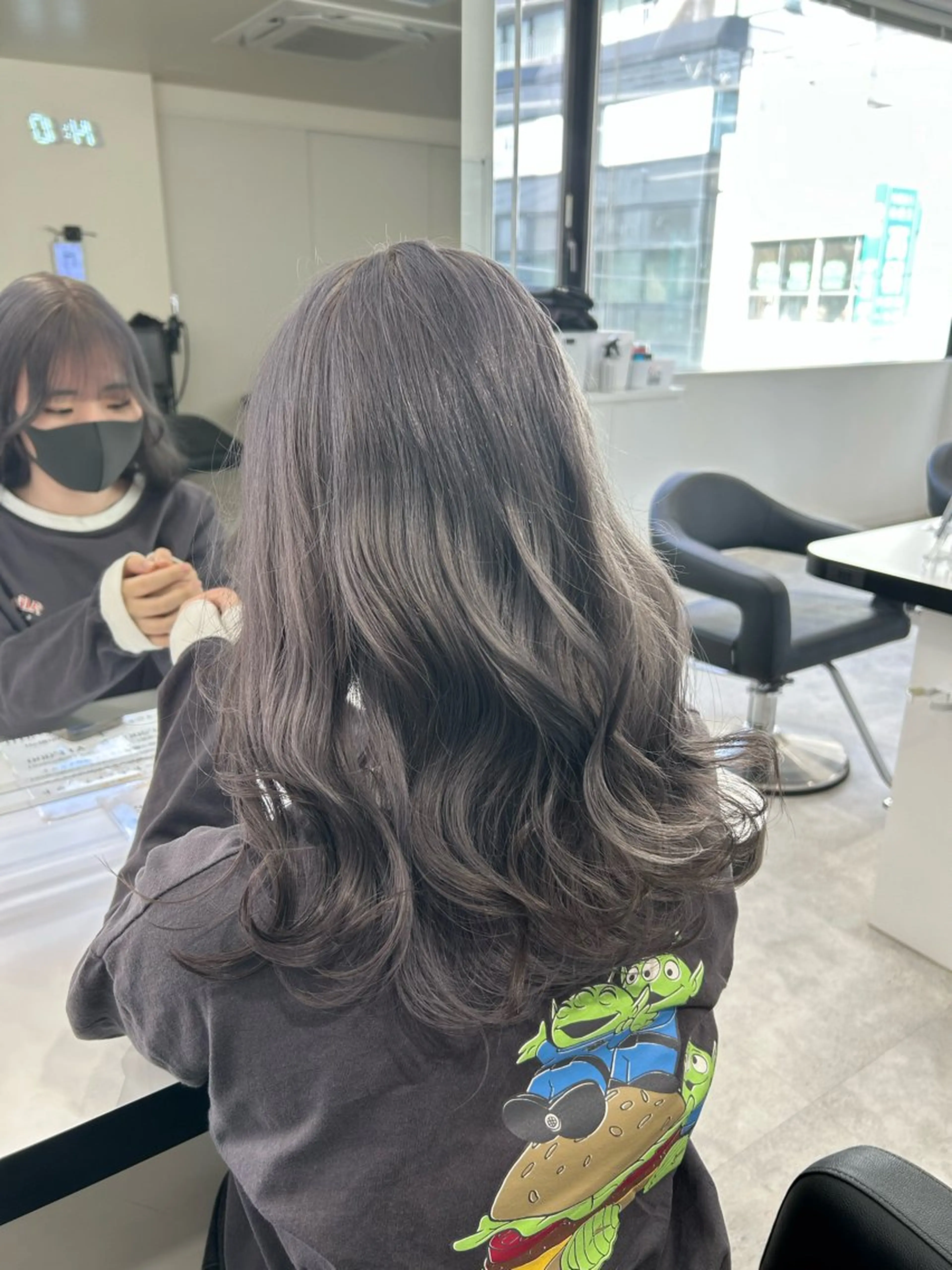 ロング カラー 履歴修正屋さん／ ブロンド／ホワイトのヘアスタイル