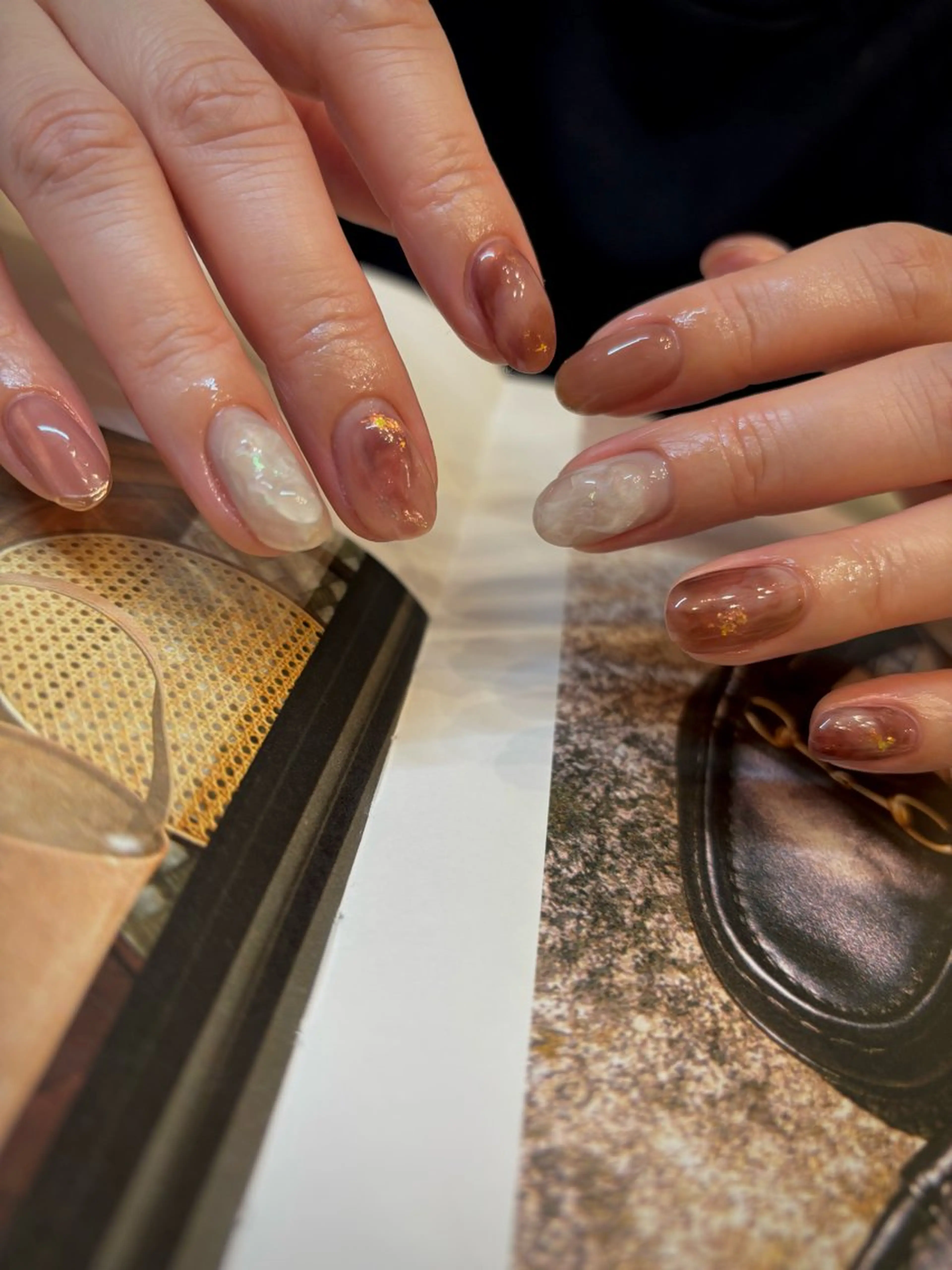 ネイル フットネイル ジェルネイル マグネットネイル ニュアンスネイル ワンカラーネイル illum hicariのネイルデザイン