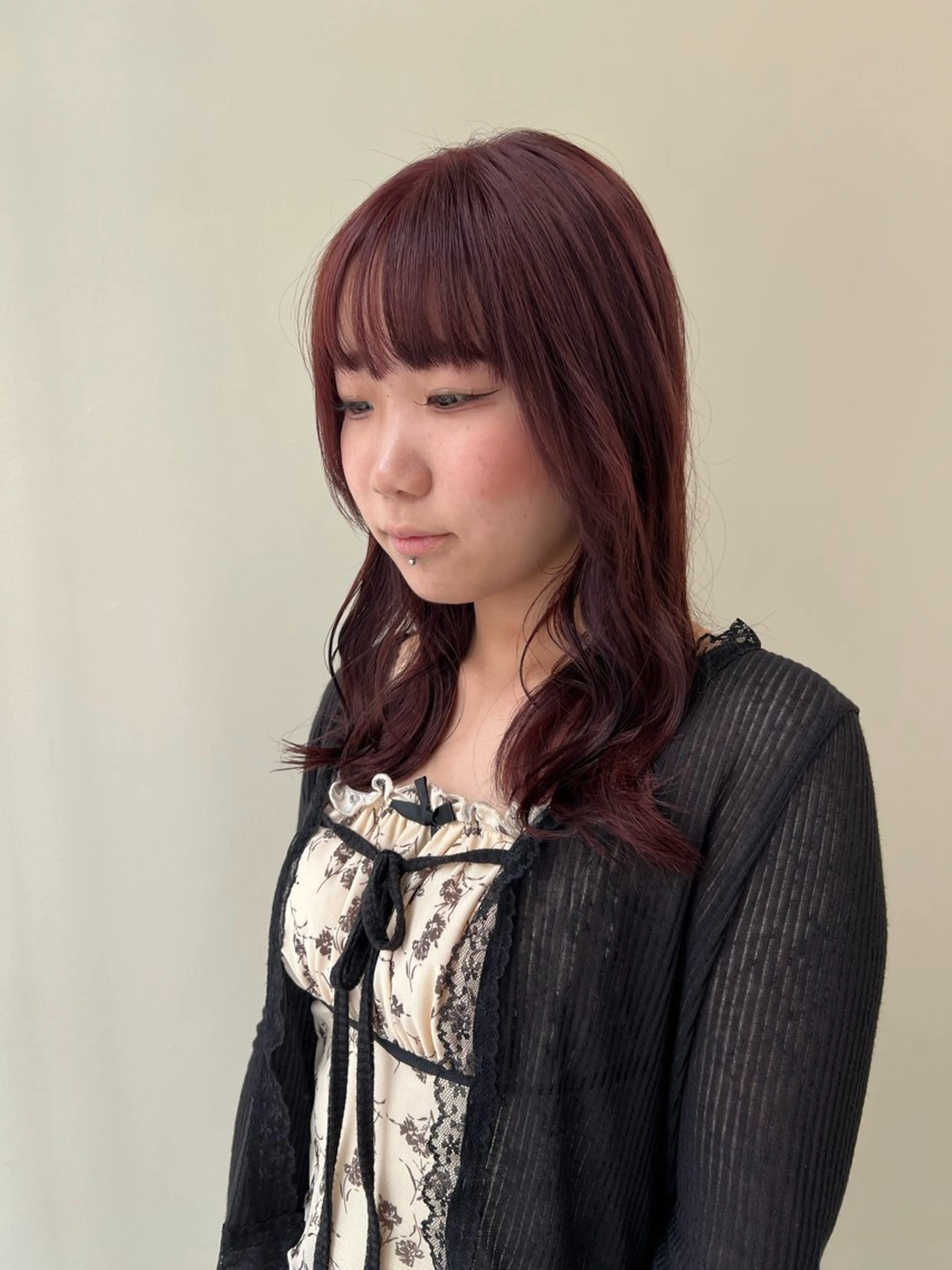 セミロング tomu/大名/艶髪 髪質改善/透明感のヘアスタイル