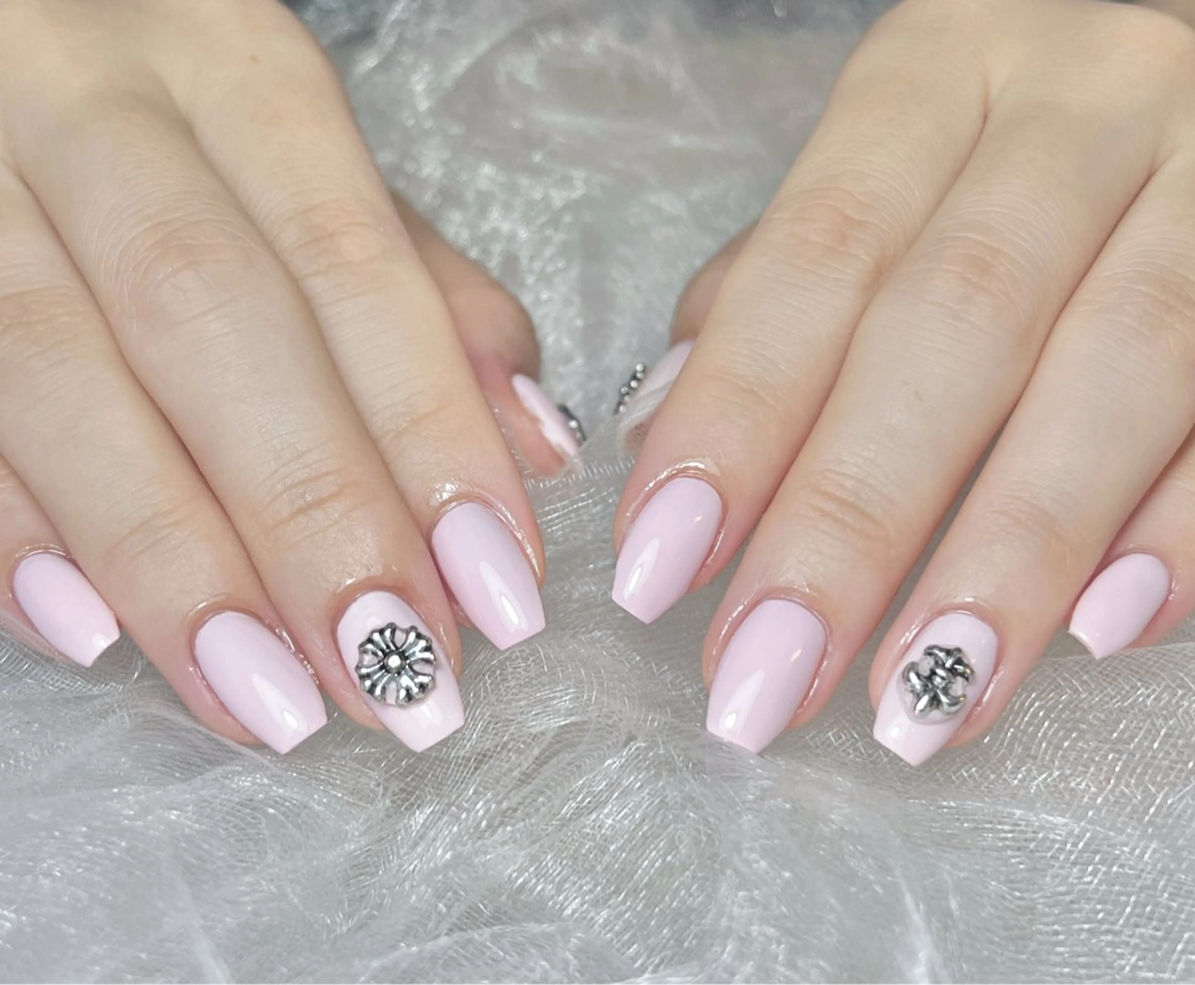 ネイル cie/42° NIJINAのネイルデザイン