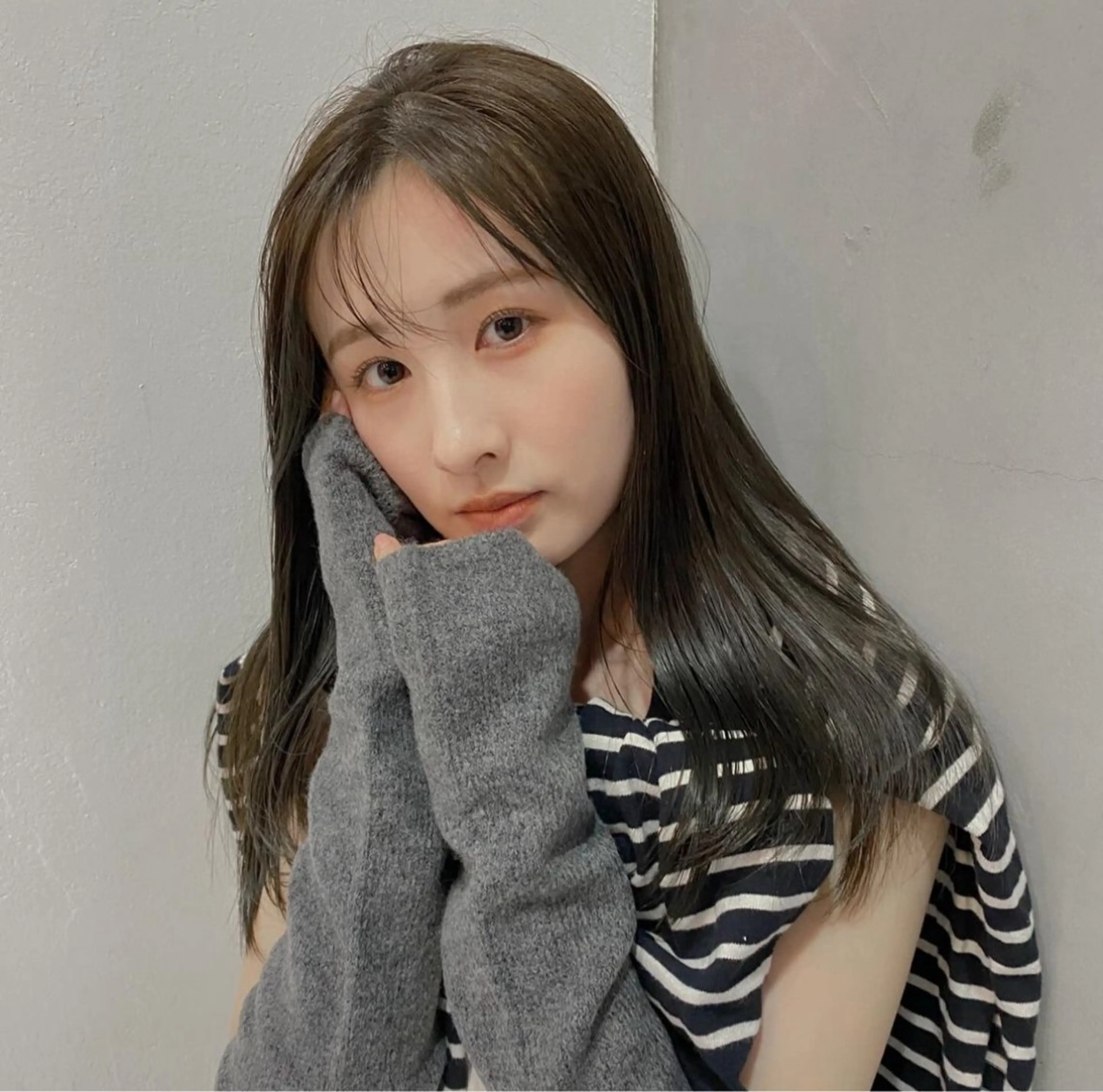 ロング カラー ベージュカラー オリーブベージュ 井上 美穂のヘアスタイル