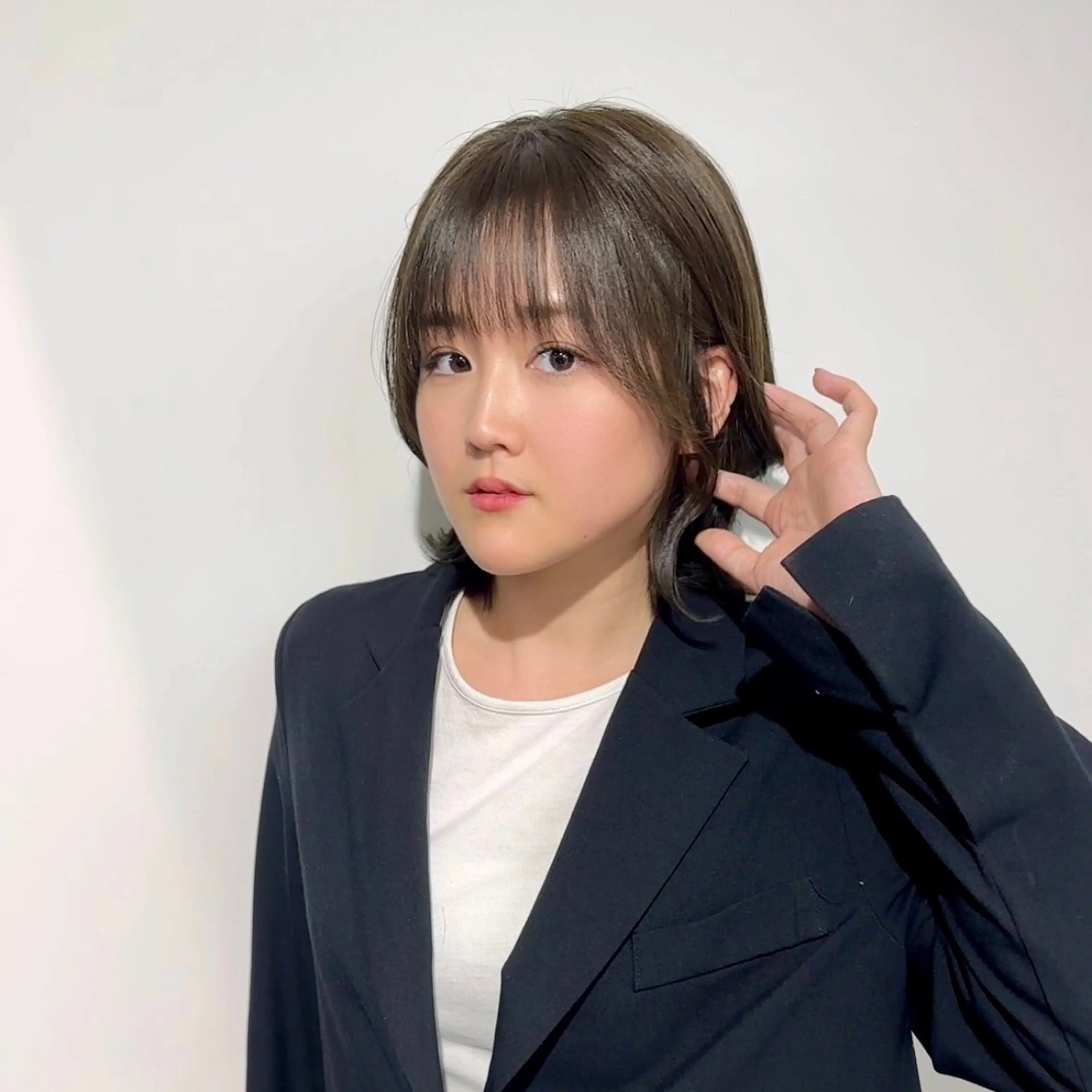 ミディアム カラー カット ヘアカラー トリートメント ブリーチなし/レイヤ ー特化🌈Tommyのヘアスタイル