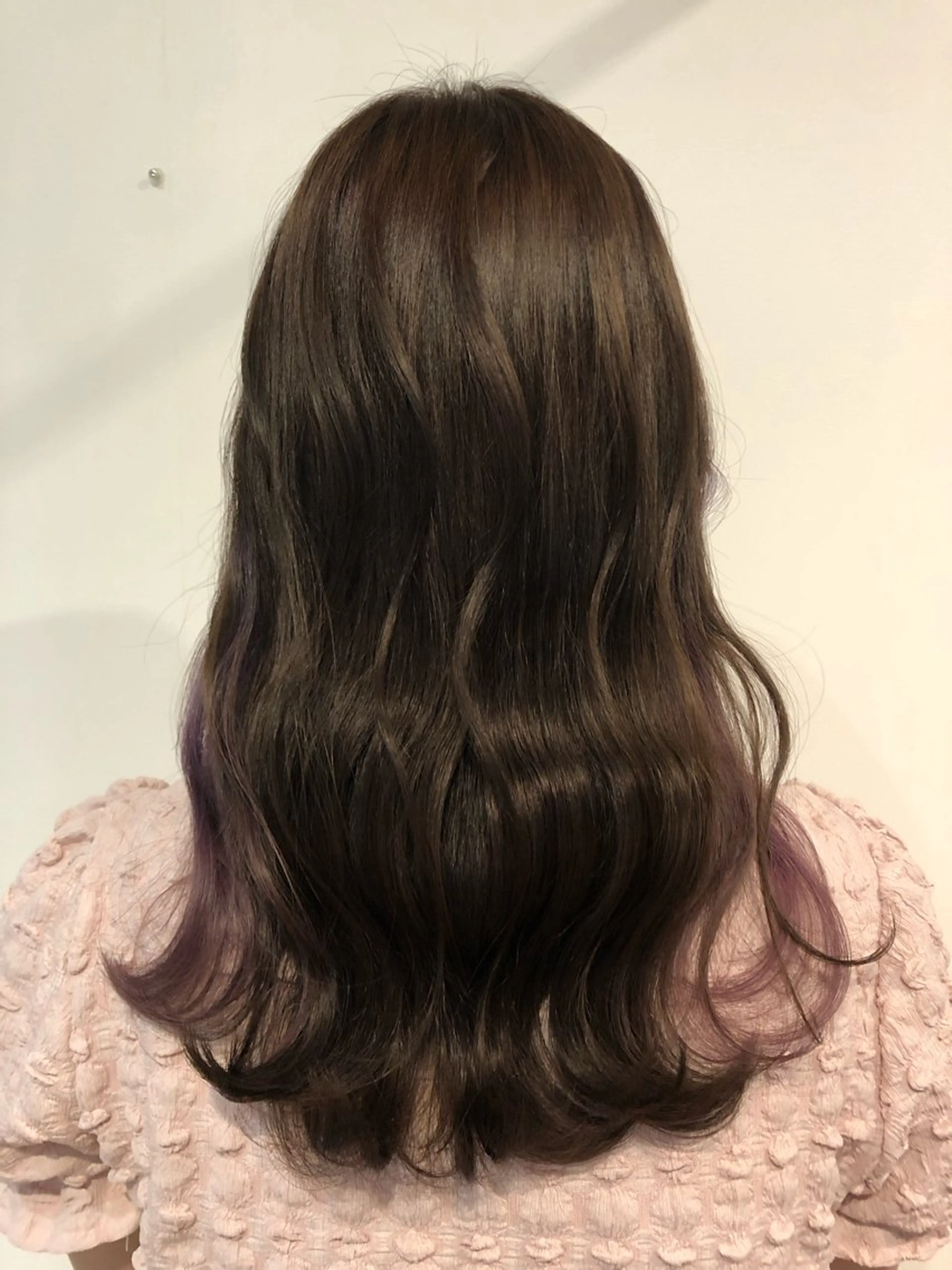 ロング カラー トップ スタイリストのヘアスタイル
