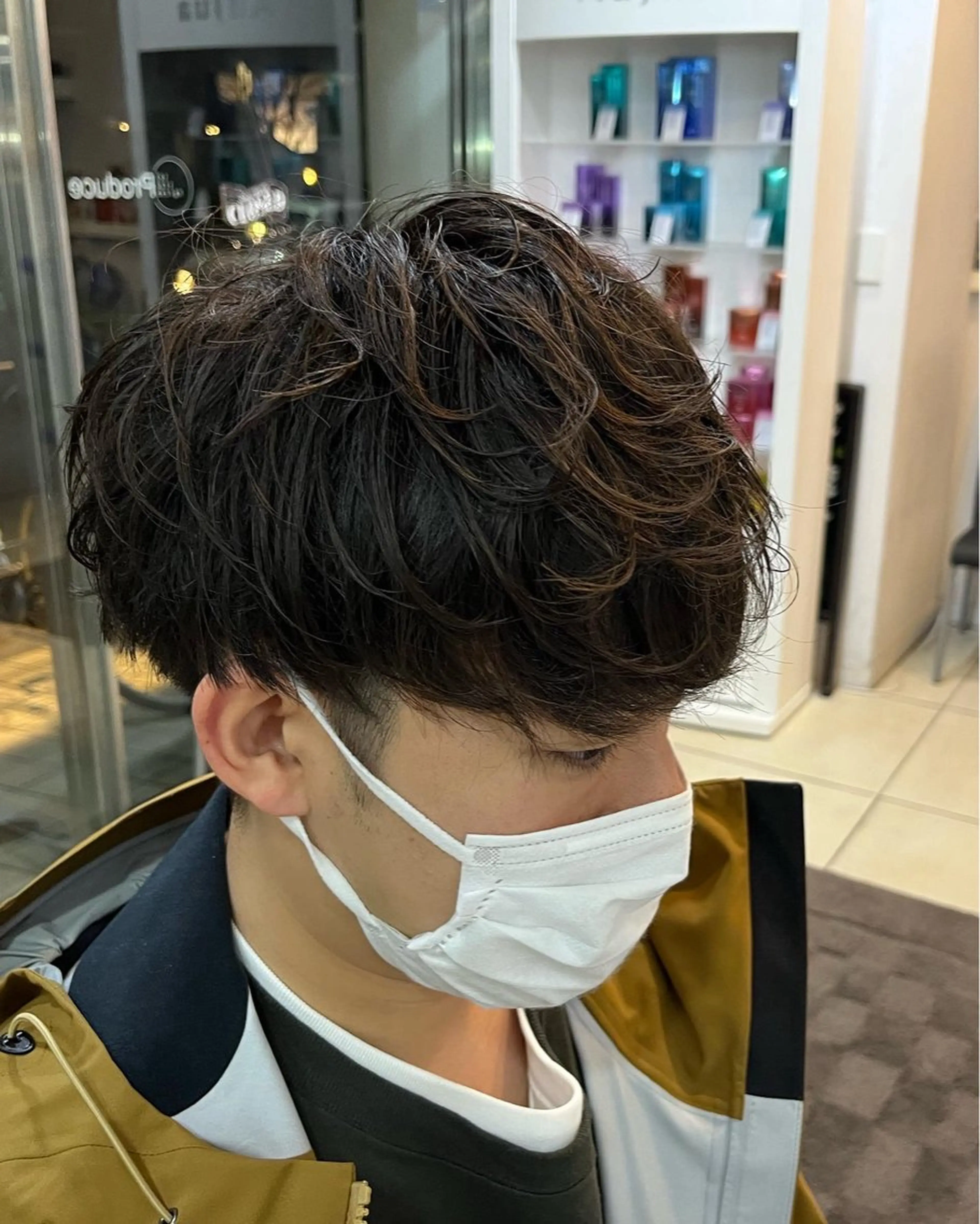 ショート パーマ メンズ マッシュ メンズパーマ マッシュヘア ニュアンスパーマ カット パーマ 韓国メンズヘア/ 毛流れヘア　須田龍世のヘアスタイル