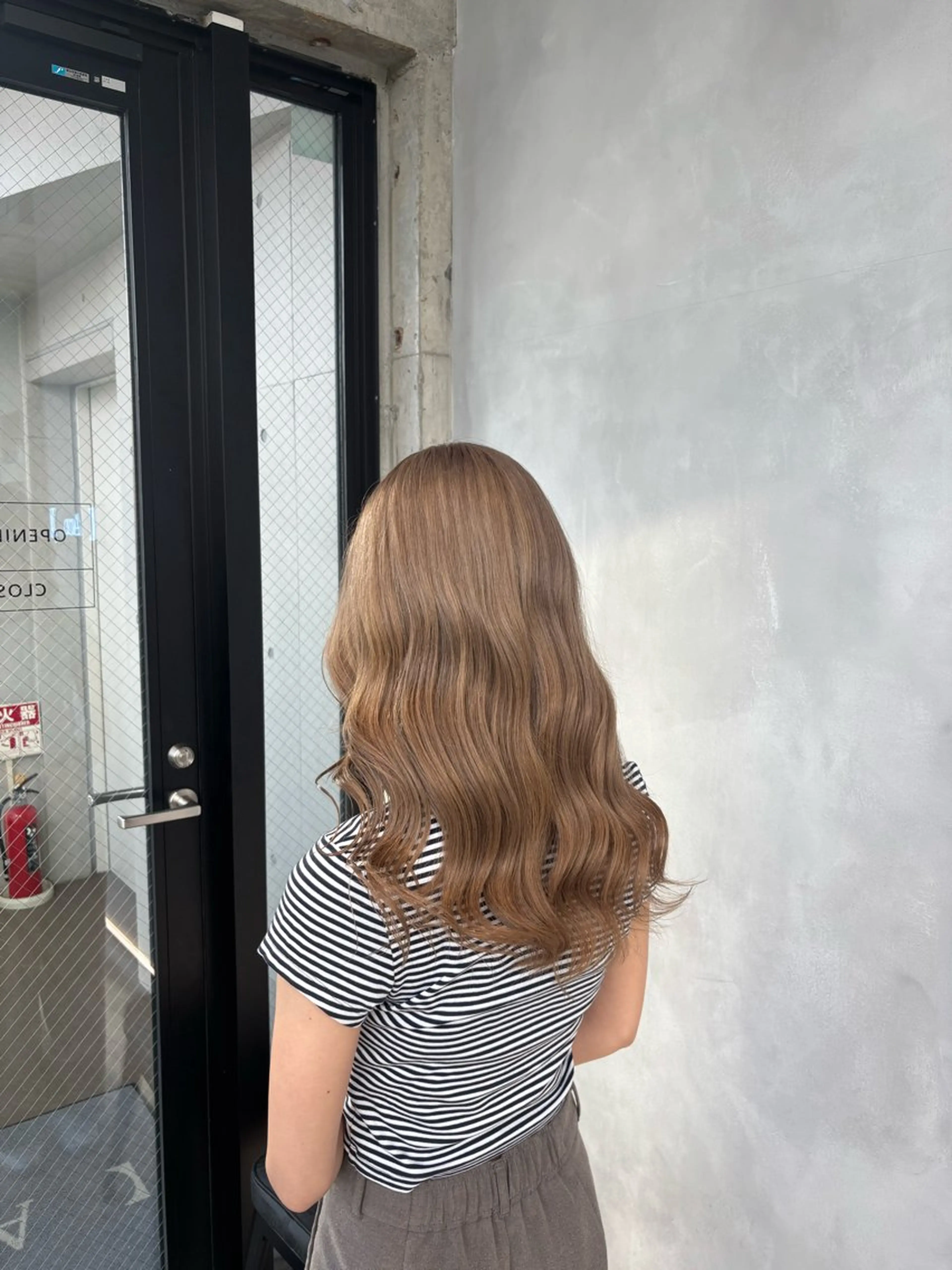 カラー ブリーチ ヘアカラー 暖色/ハイトーン/ カラー/HBLのヘアスタイル