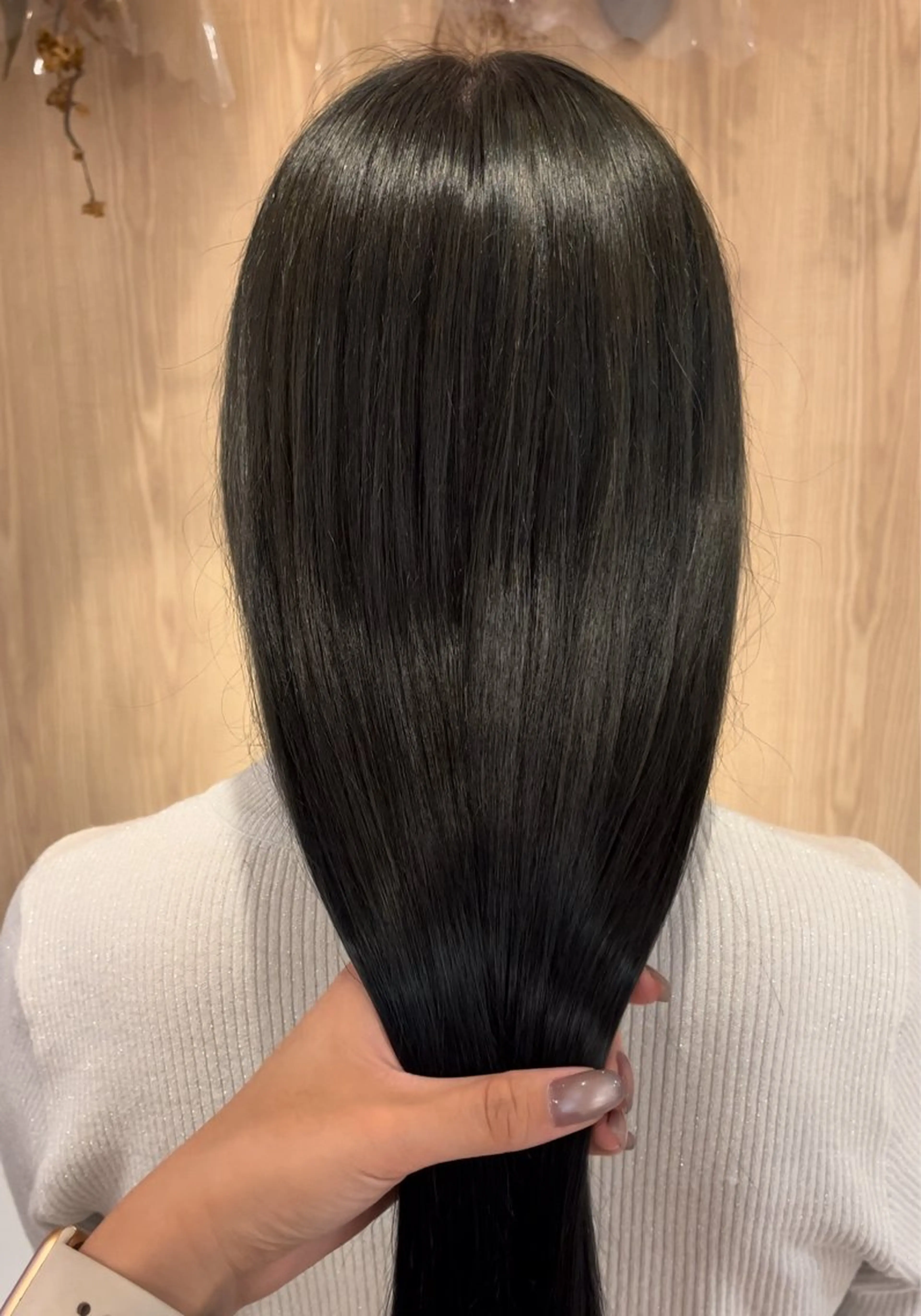 セミロング 透明感カラー⭐︎ コナツのヘアスタイル