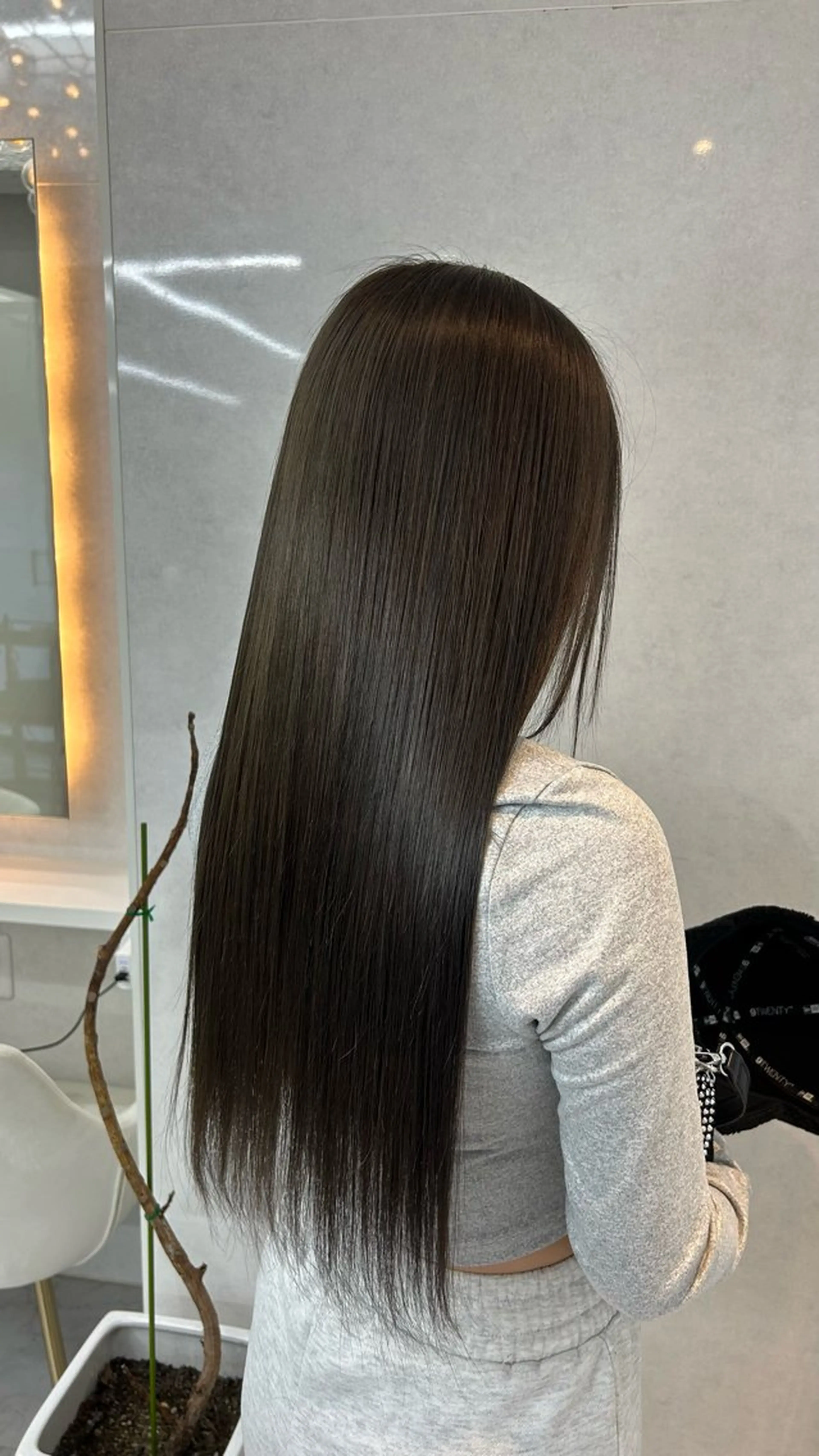 ロング カット ヘアカラー saria [ALEAP]のヘアスタイル