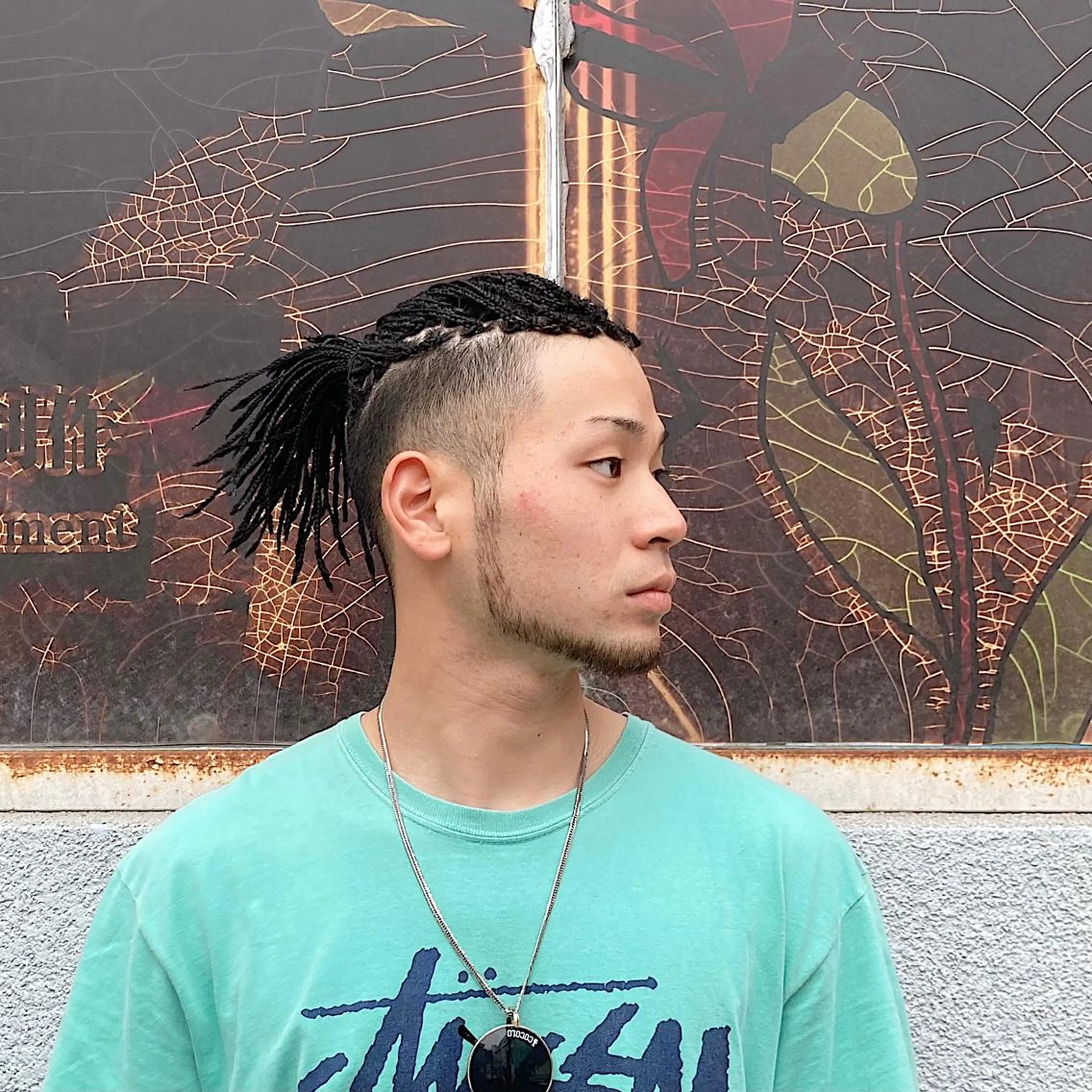 ショート メンズ シールエクステ メンズハイトーン メンズインナーカラー アッシュ エクステ エクステサロン GRIZZのヘアスタイル