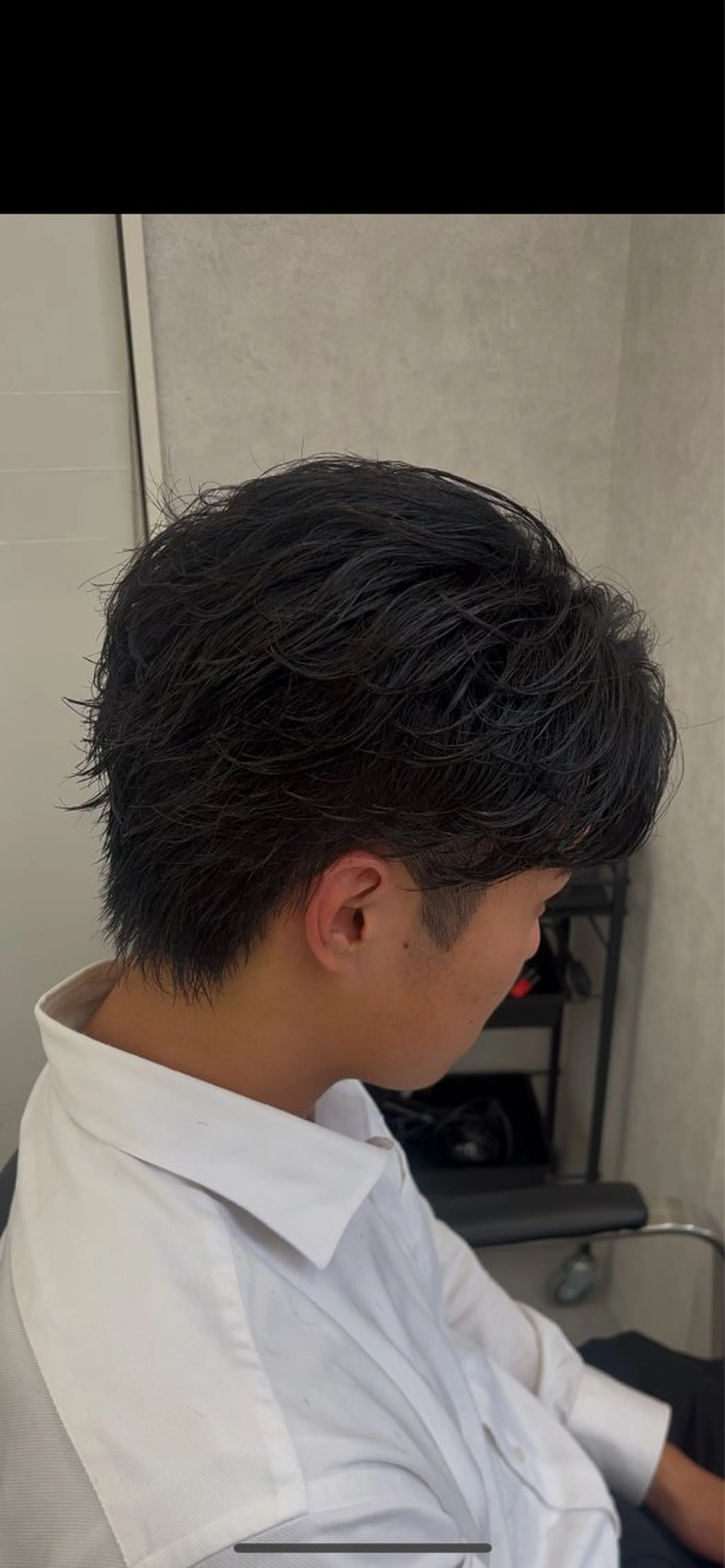 パーマ ヘアアレンジ メンズ フェザーパーマ メンズ韓国風 メンズパーマ 齊藤 大地のヘアスタイル