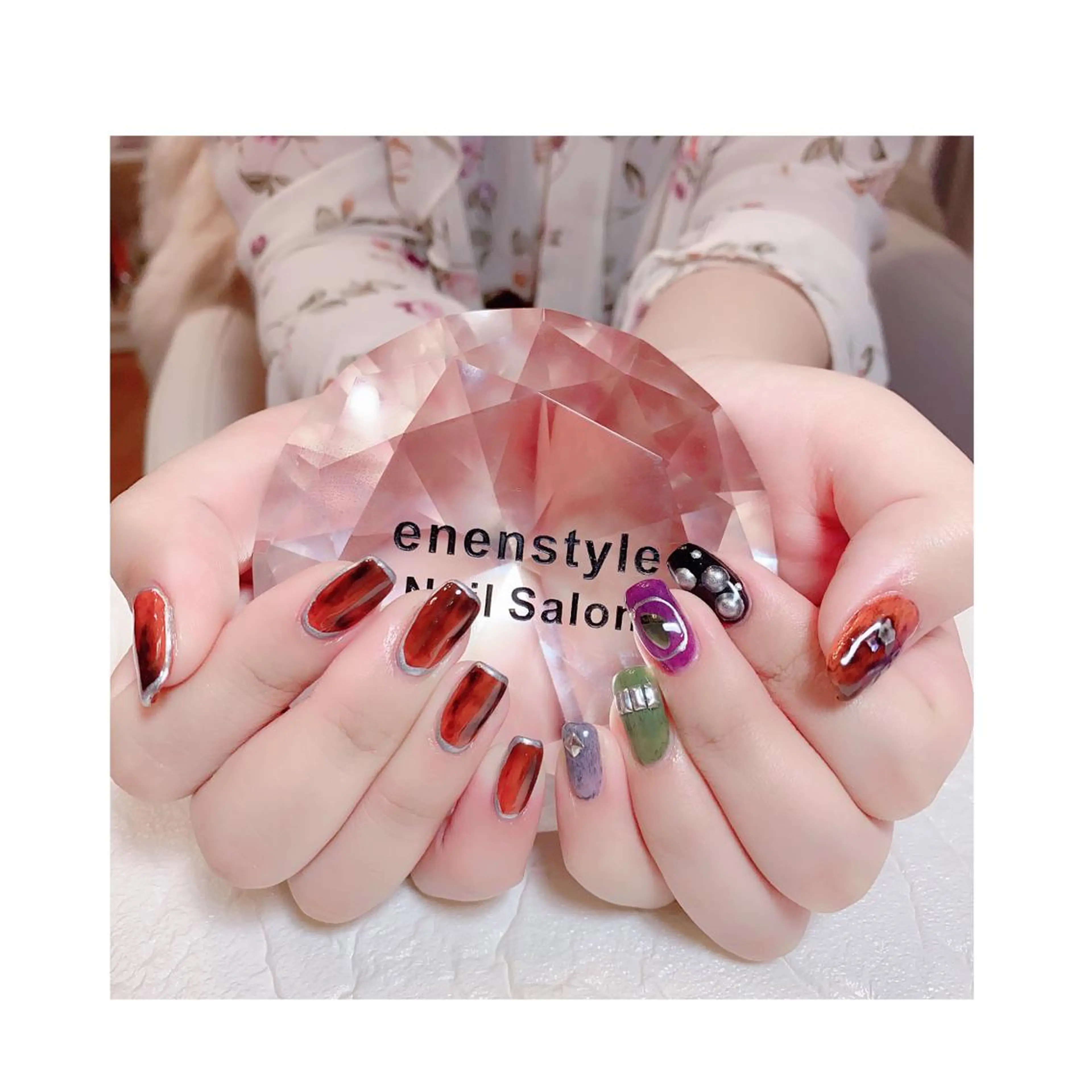 ショート ネイル ジェルネイル ニュアンスネイル オフィスネイル ワンカラーネイル パラジェル 👑enen style👑のネイルデザイン